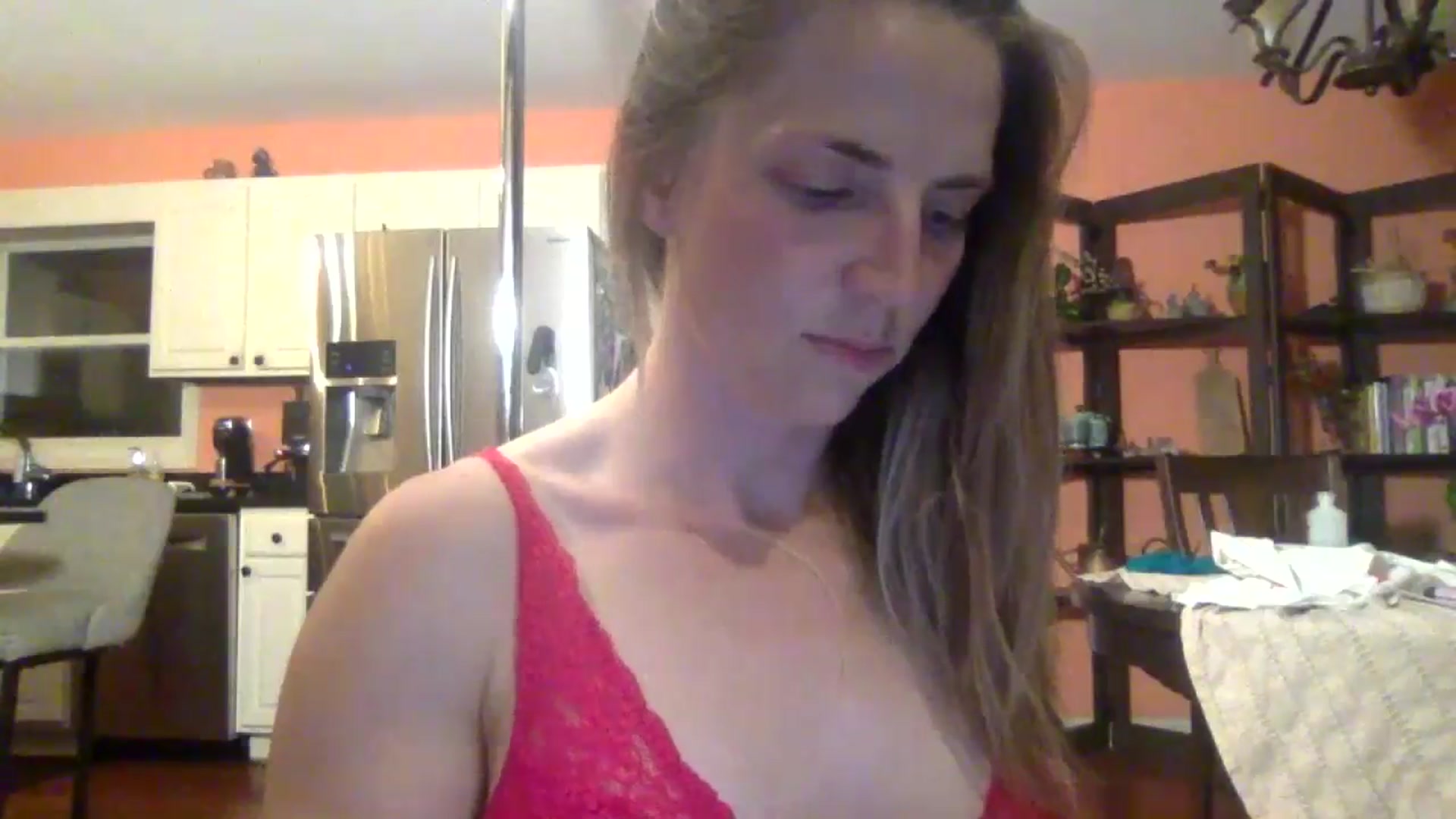 Gallery image thumbnail from GwenieDragon's myfreecams stream on, 05/05/2024, 02:07 image 20 of 20
