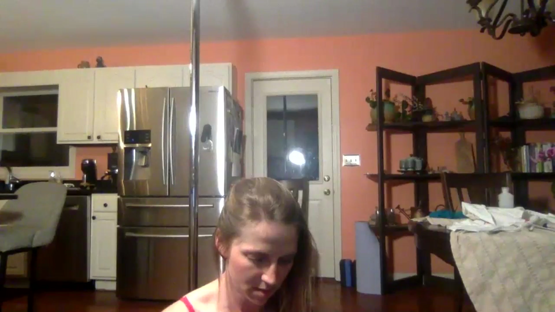 Gallery image thumbnail from GwenieDragon's myfreecams stream on, 05/05/2024, 02:07 image 18 of 20