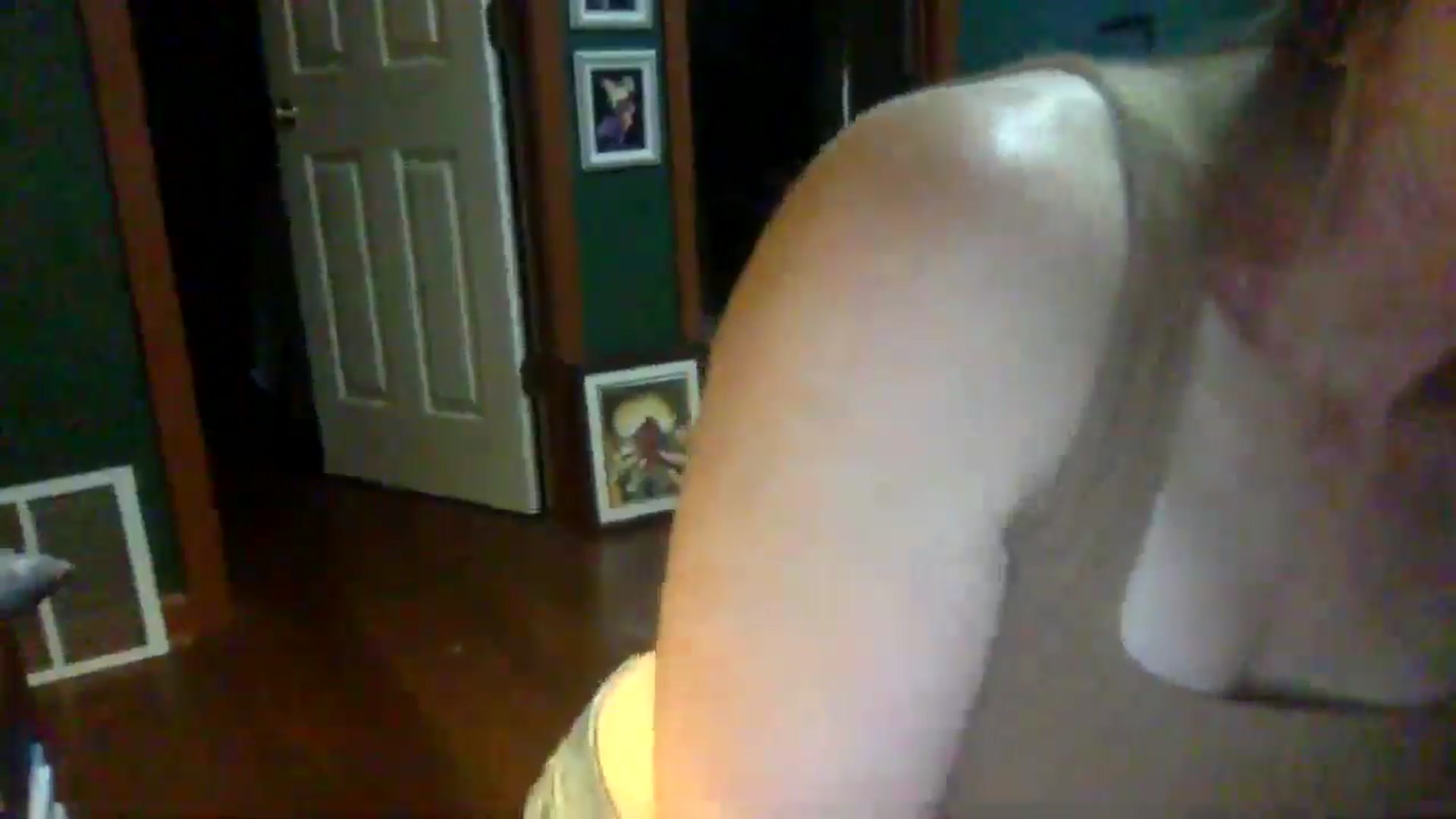 Gallery image thumbnail from GwenieDragon's myfreecams stream on, 05/13/2024, 24:32 image 9 of 20