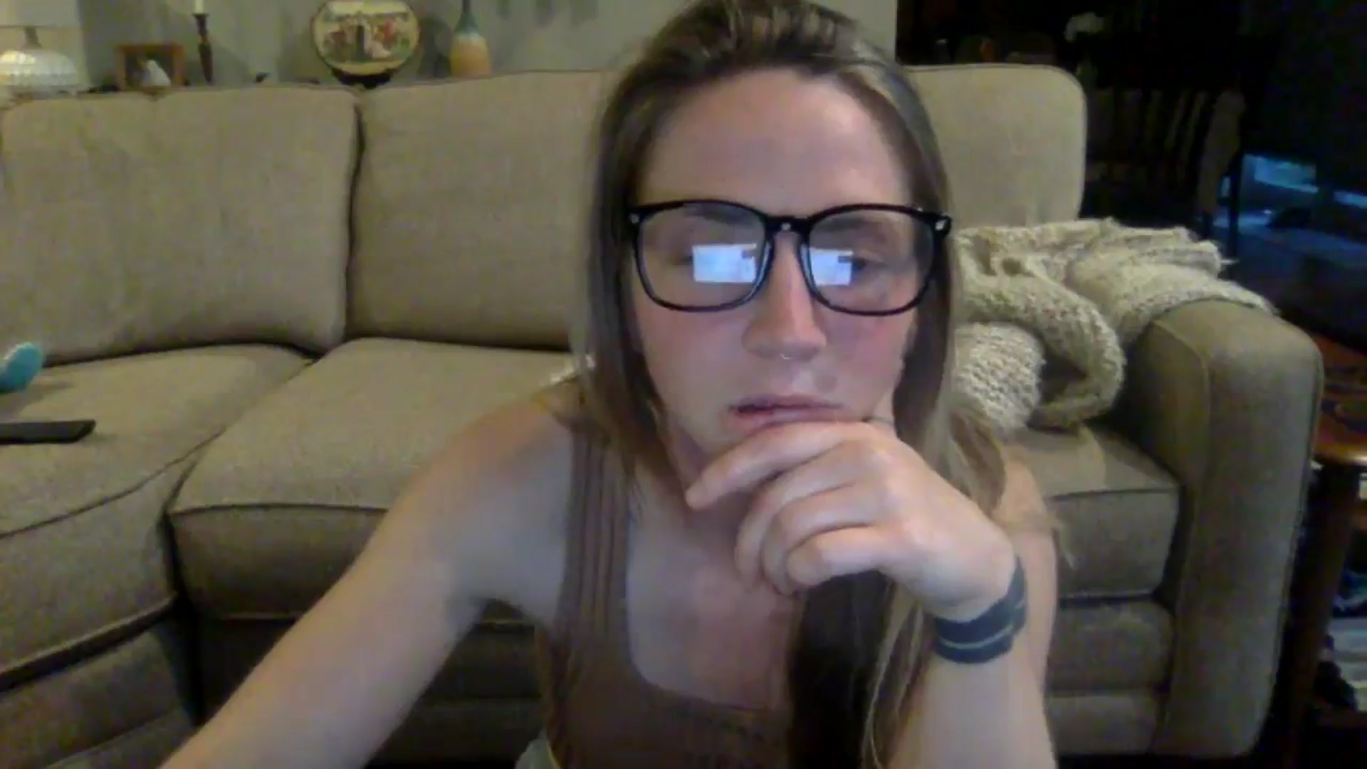 Gallery image thumbnail from GwenieDragon's myfreecams stream on, 05/13/2024, 24:32 image 20 of 20