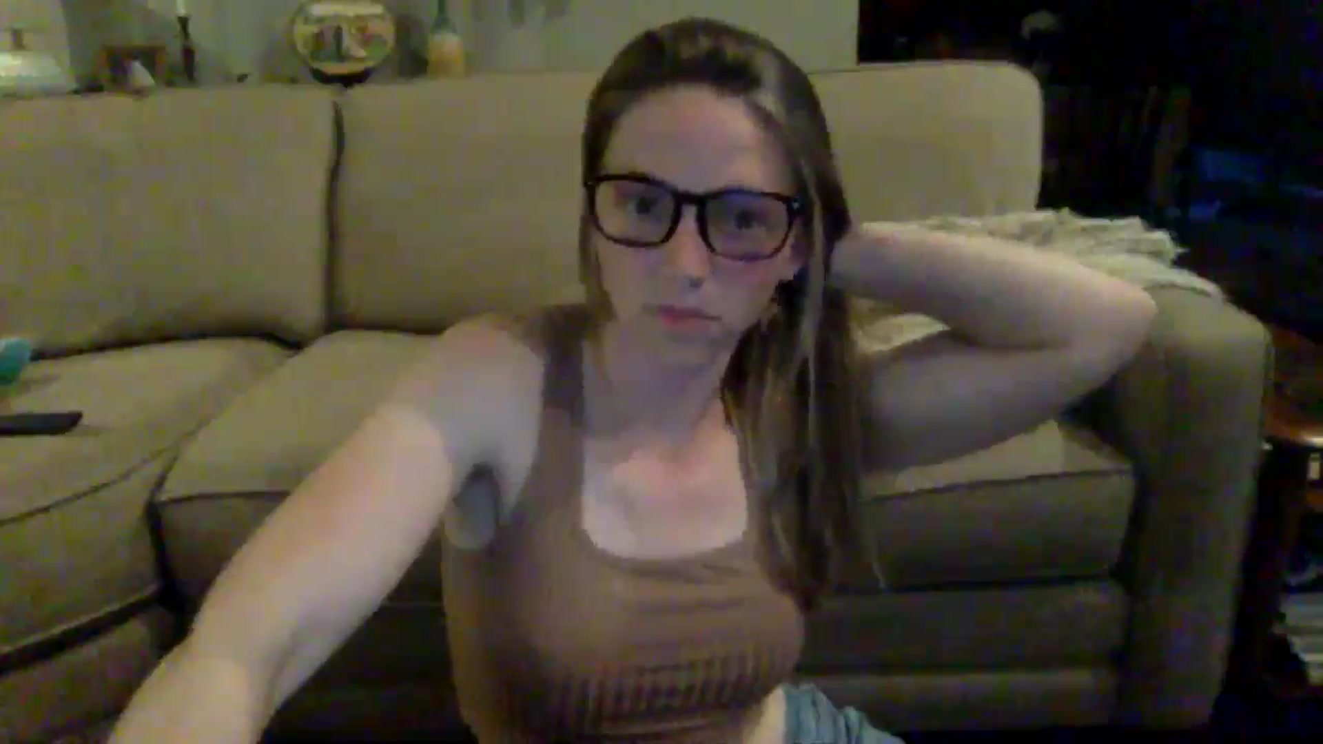 Gallery image thumbnail from GwenieDragon's myfreecams stream on, 05/13/2024, 01:04 image 3 of 20