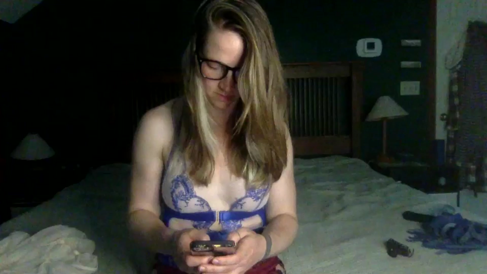 Gallery image thumbnail from GwenieDragon's myfreecams stream on, 05/20/2024, 20:26 image 1 of 20