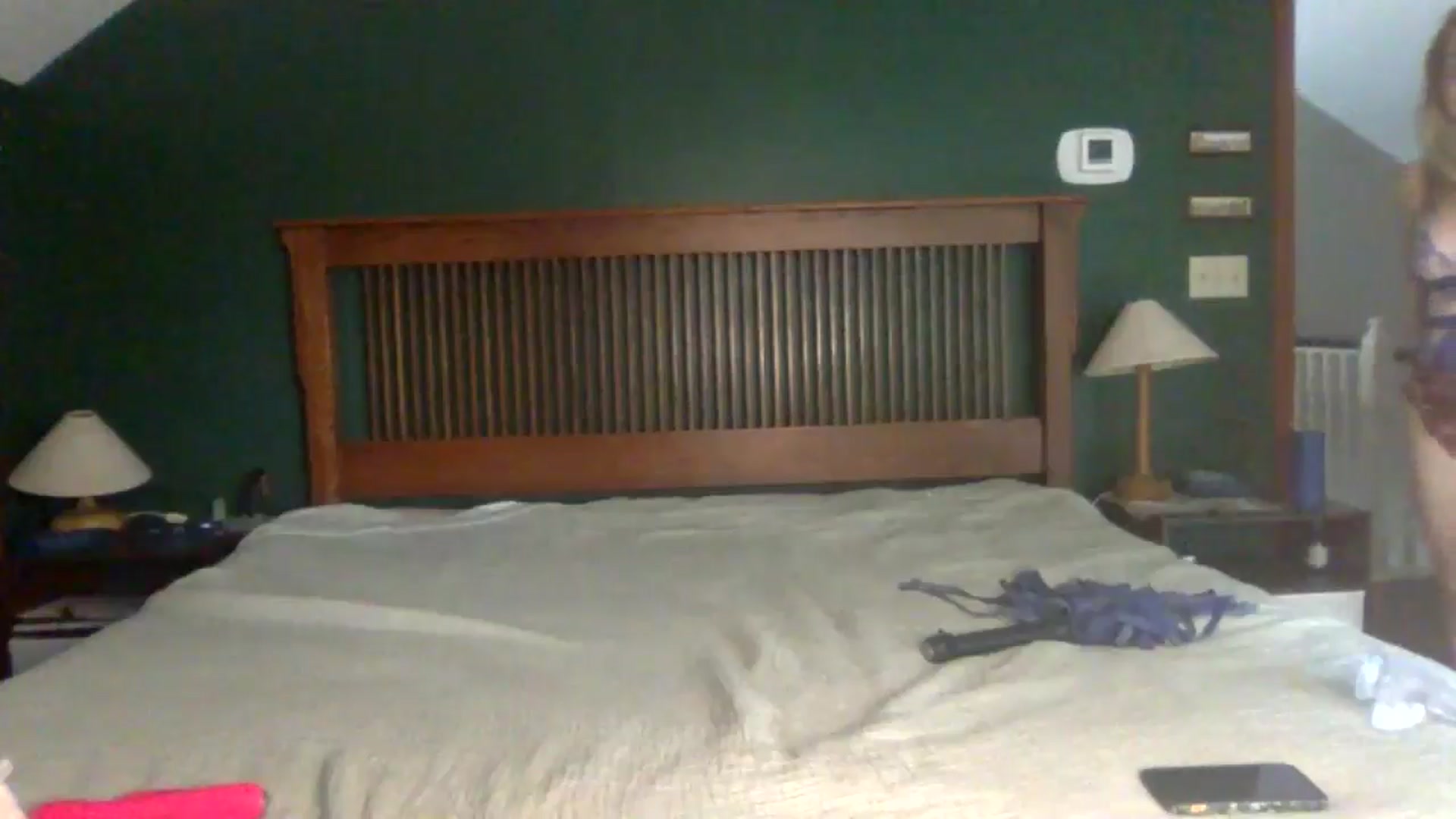 Gallery image thumbnail from GwenieDragon's myfreecams stream on, 05/20/2024, 20:26 image 10 of 20