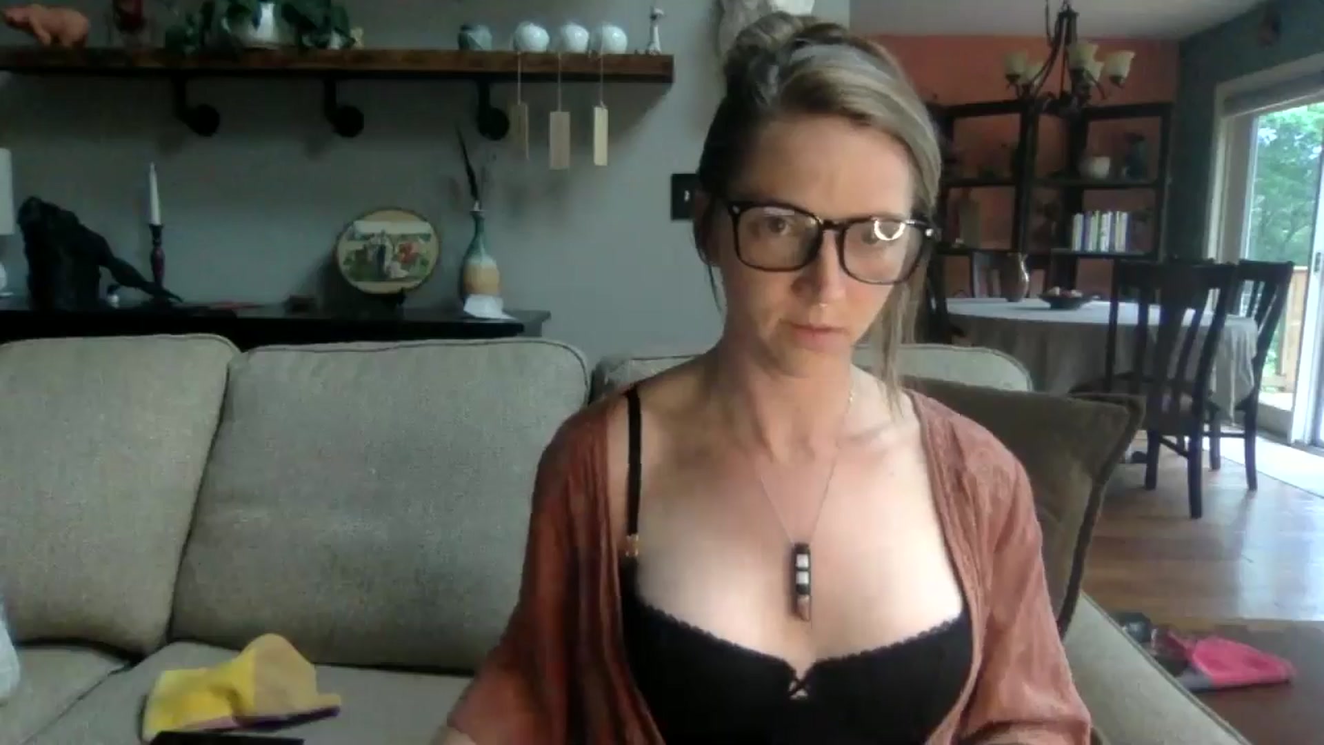 Gallery image thumbnail from GwennieDragon's myfreecams stream on, 06/01/2024, 23:30 image 6 of 20