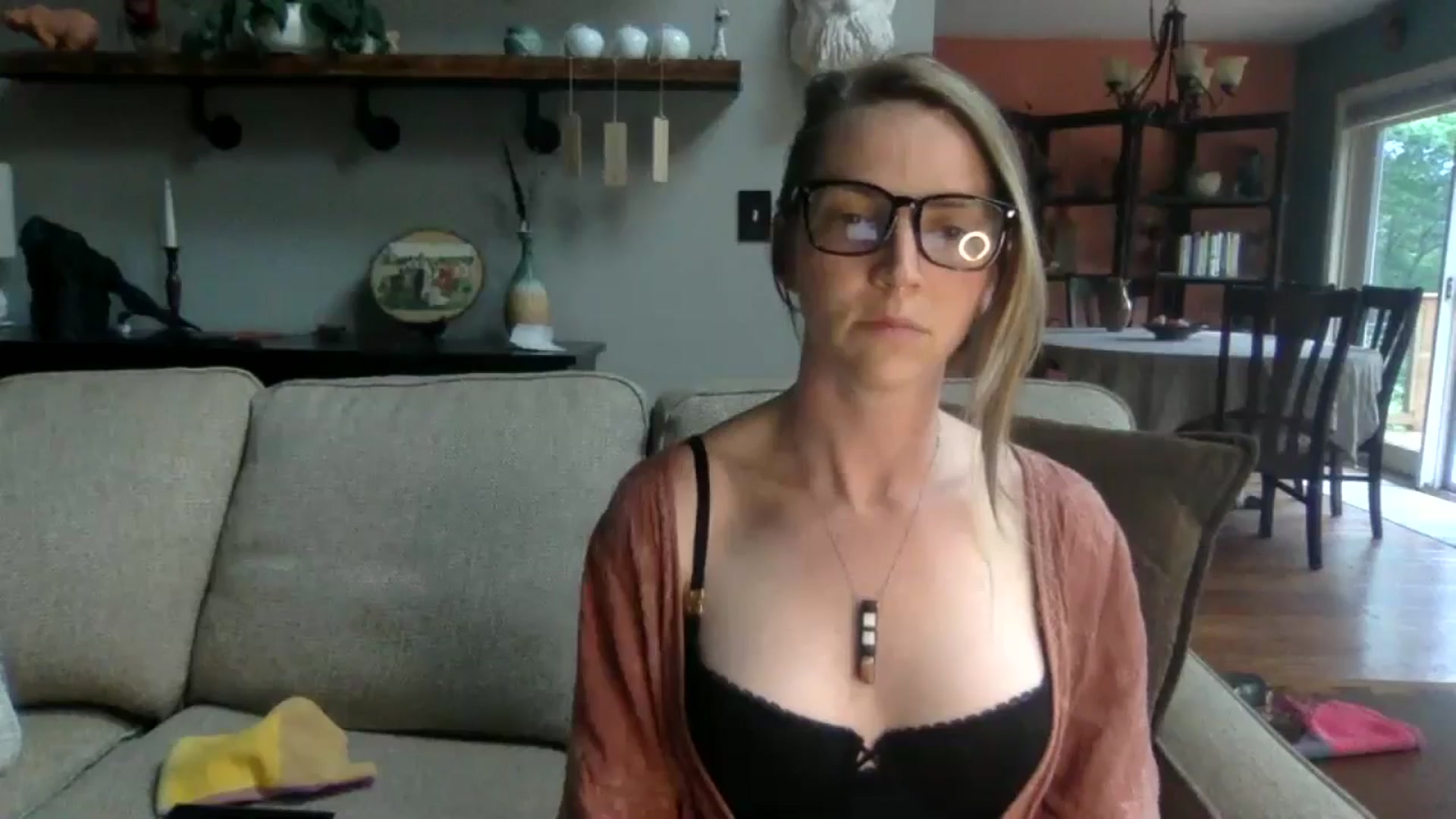 Gallery image thumbnail from GwennieDragon's myfreecams stream on, 06/01/2024, 23:30 image 7 of 20