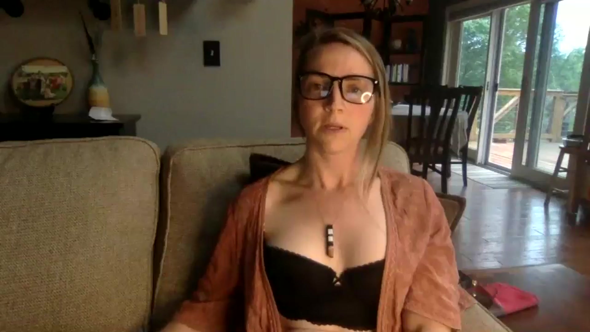 Gallery image thumbnail from GwennieDragon's myfreecams stream on, 06/01/2024, 23:49 image 20 of 20