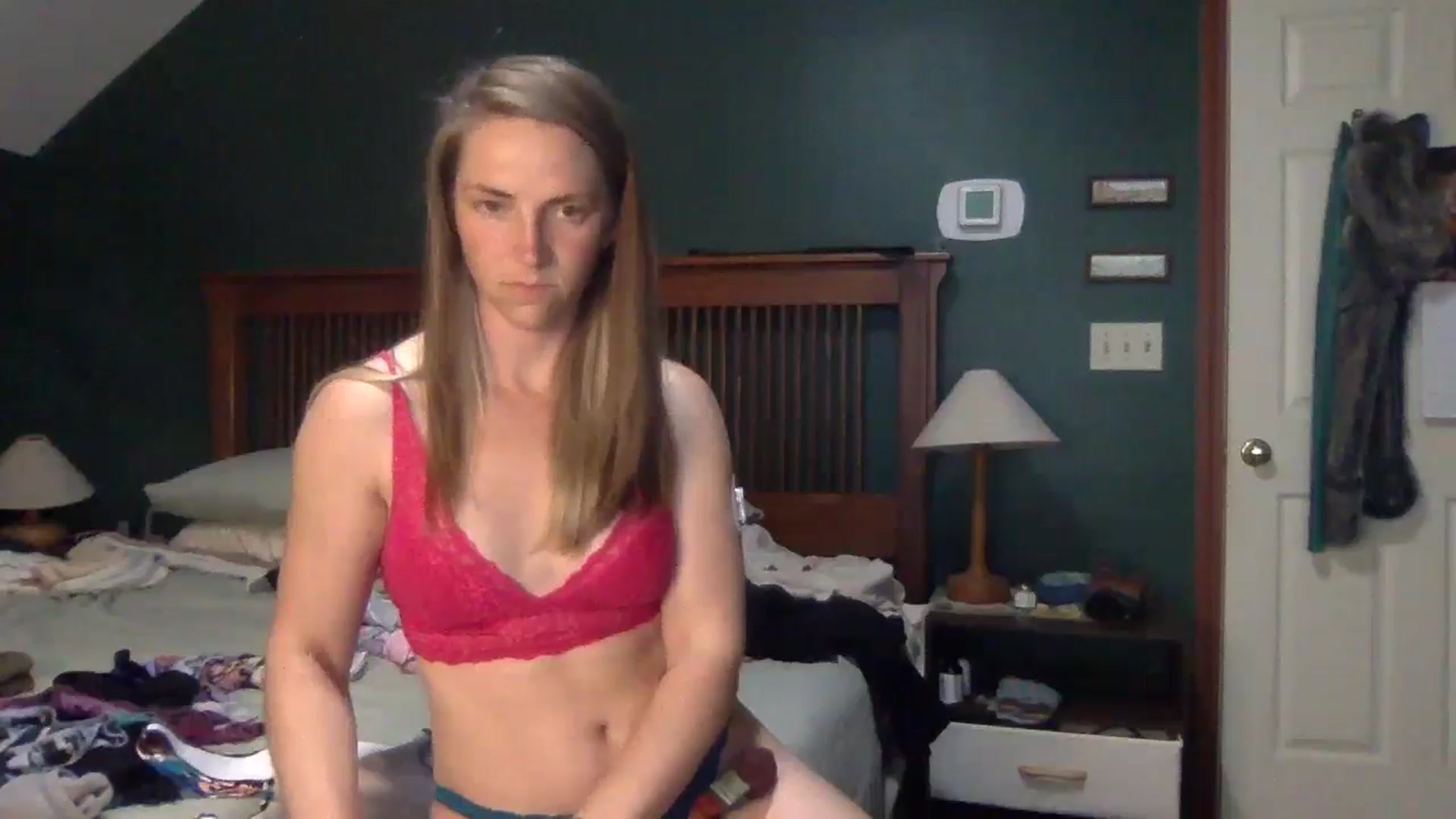Gallery image thumbnail from GwennieDragon's myfreecams stream on, 06/03/2024, 18:59 image 11 of 20