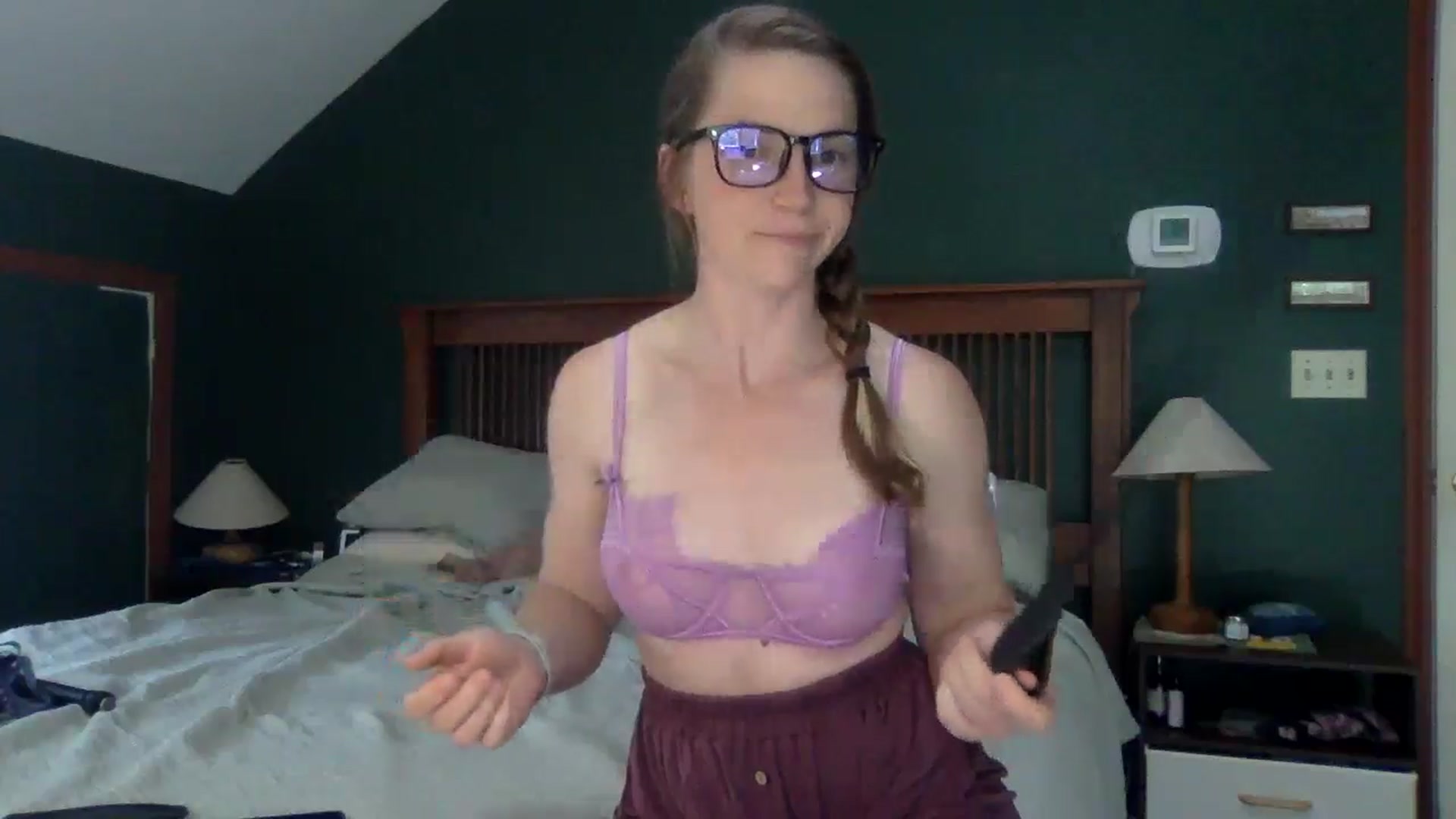 Gallery image thumbnail from GwennieDragon's myfreecams stream on, 06/04/2024, 19:48 image 4 of 20