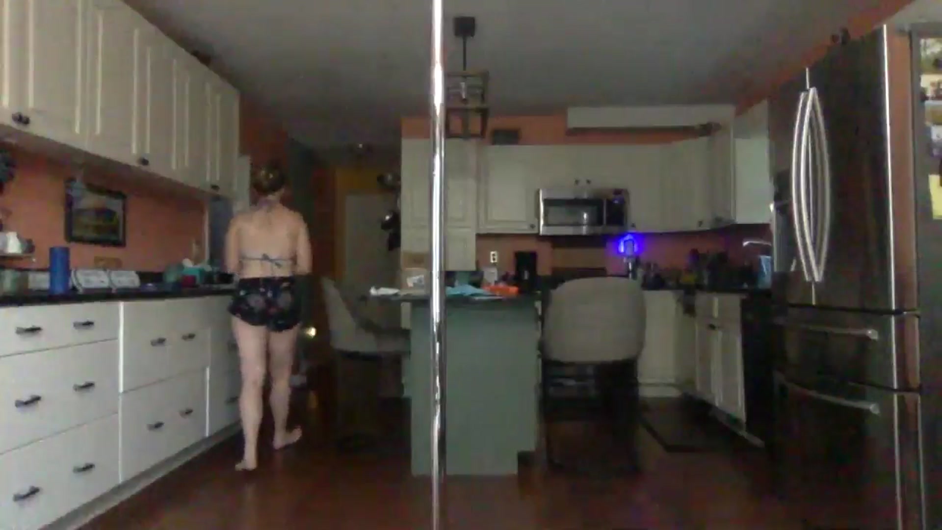 Gallery image thumbnail from GwennieDragon's myfreecams stream on, 06/06/2024, 23:23 image 18 of 20