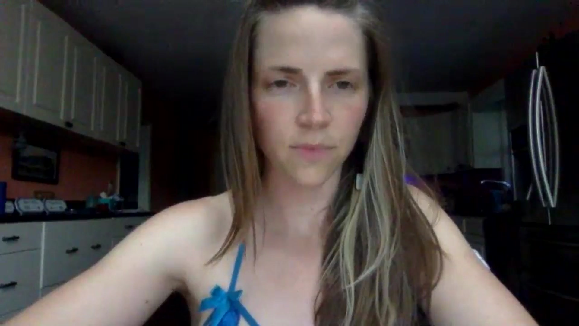 Gallery image thumbnail from GwennieDragon's myfreecams stream on, 06/06/2024, 23:47 image 9 of 20
