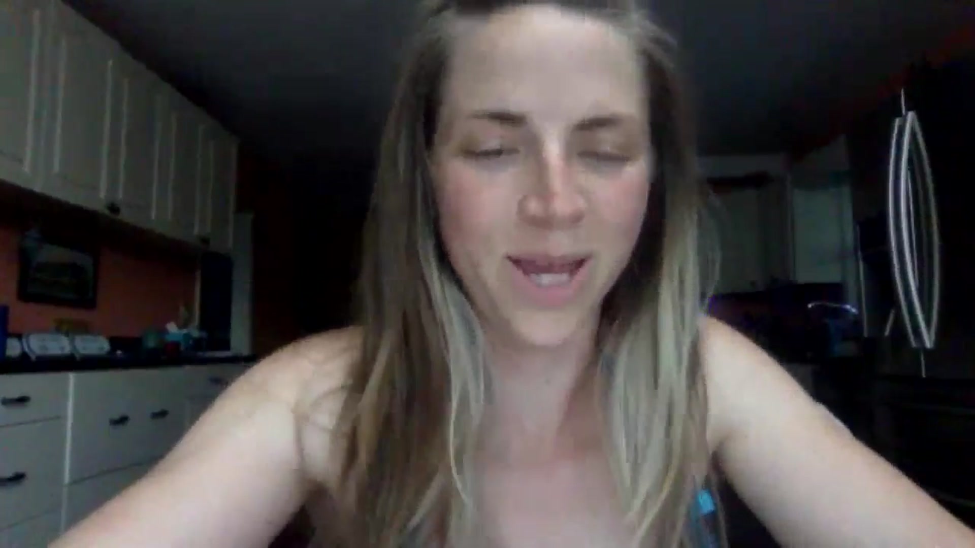 Gallery image thumbnail from GwennieDragon's myfreecams stream on, 06/06/2024, 23:47 image 8 of 20