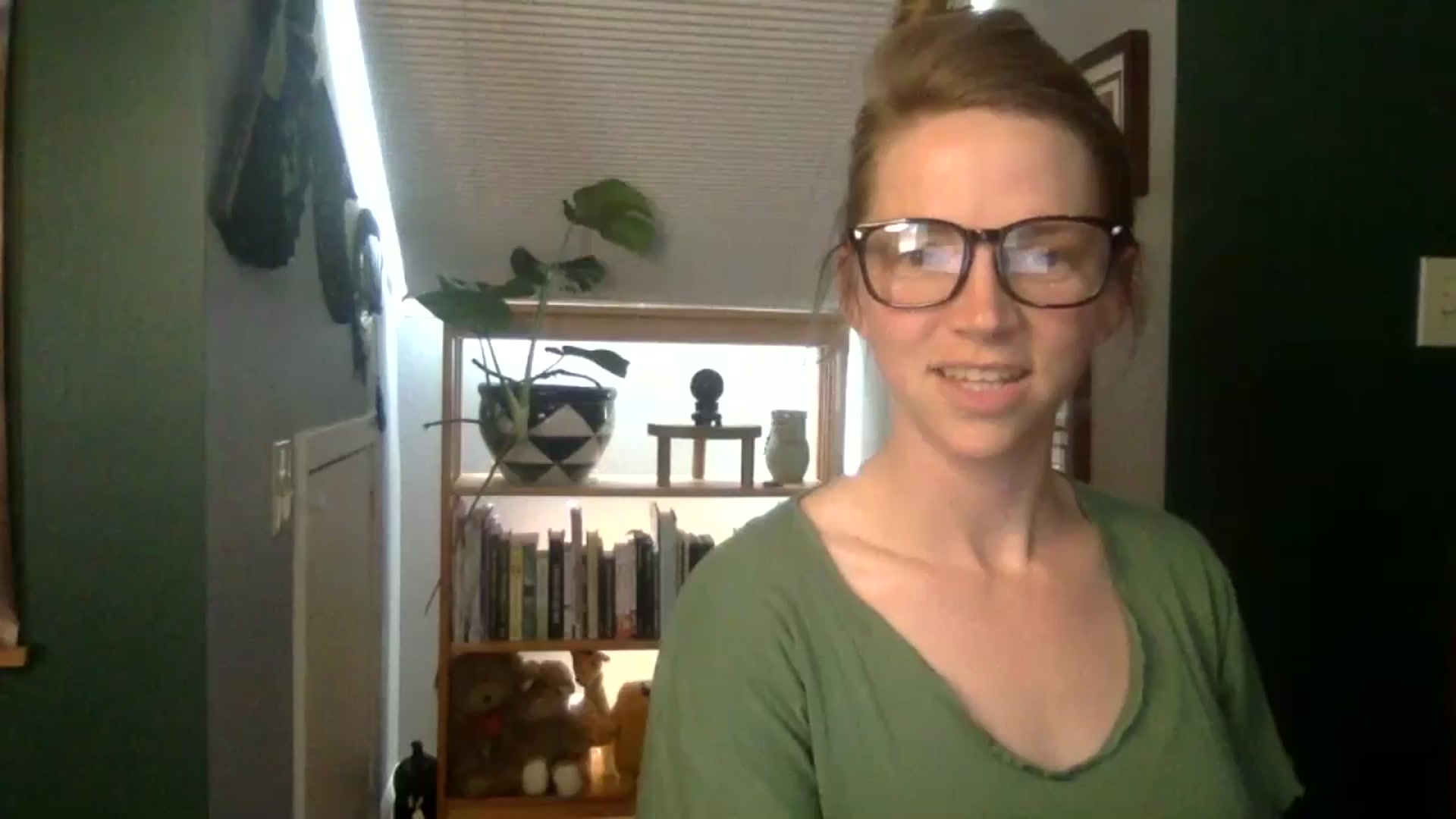 Gallery image thumbnail from GwennieDragon's myfreecams stream on, 06/10/2024, 18:38 image 1 of 20