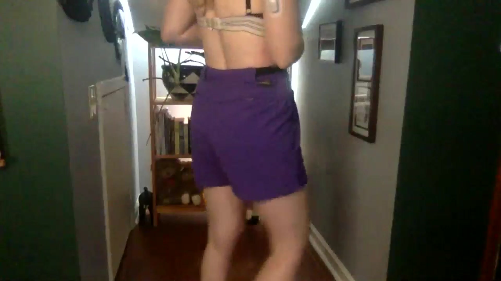 Gallery image thumbnail from GwennieDragon's myfreecams stream on, 06/10/2024, 18:38 image 6 of 20