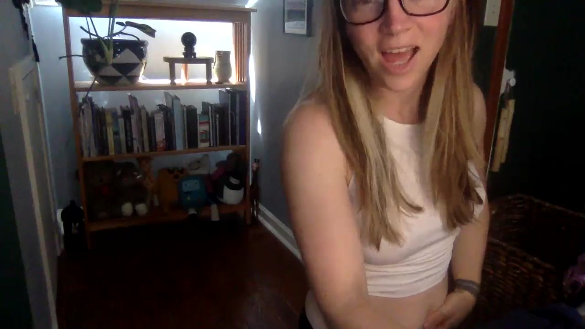 Gallery image thumbnail from GwennieDragon's myfreecams stream on, 06/11/2024, 19:52 image 7 of 20
