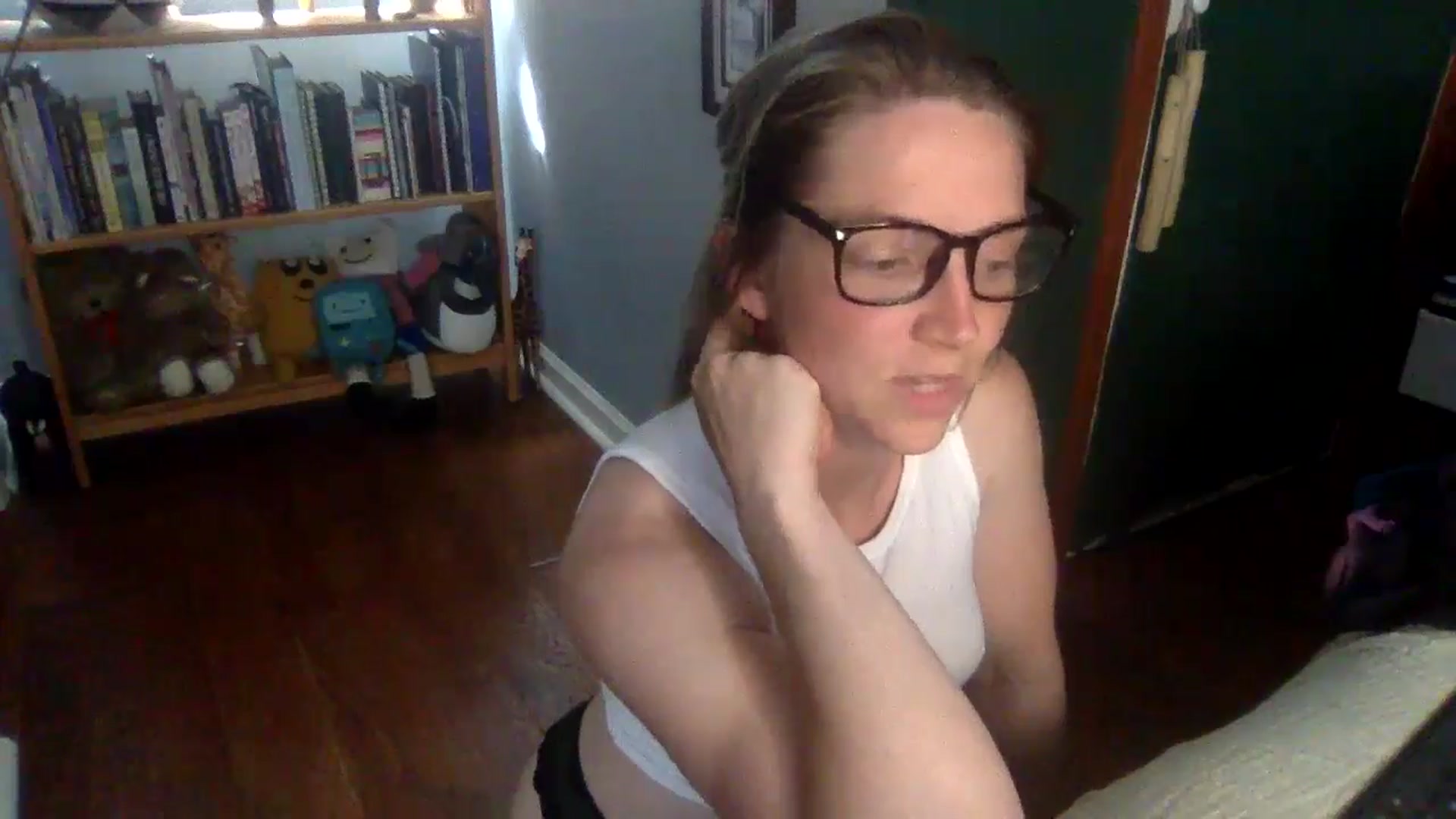 Gallery image thumbnail from GwennieDragon's myfreecams stream on, 06/11/2024, 19:52 image 18 of 20