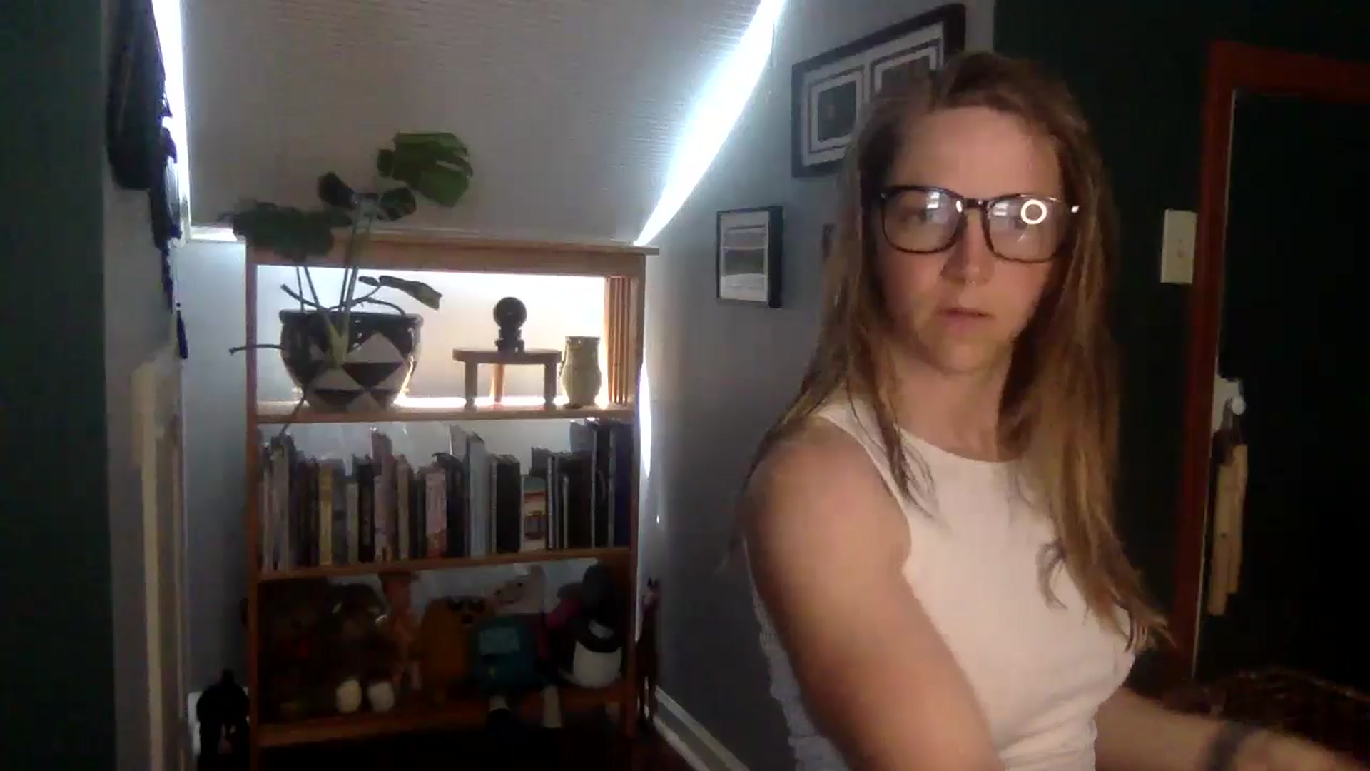 Gallery image thumbnail from GwennieDragon's myfreecams stream on, 06/11/2024, 19:52 image 2 of 20
