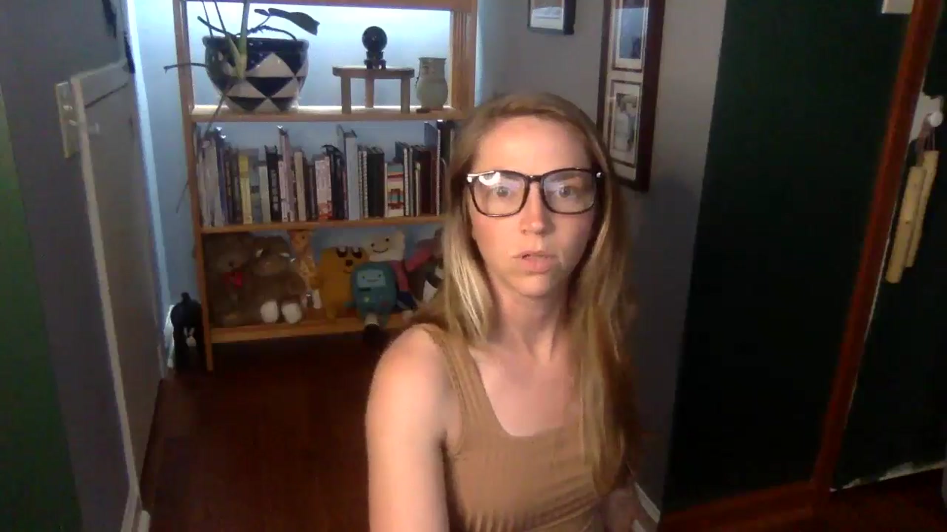 Gallery image thumbnail from GwennieDragon's myfreecams stream on, 06/12/2024, 19:42 image 7 of 20