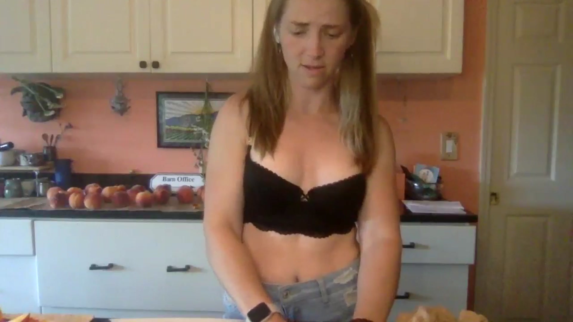 Gallery image thumbnail from GwennieDragon's myfreecams stream on, 07/11/2024, 17:50 image 7 of 20
