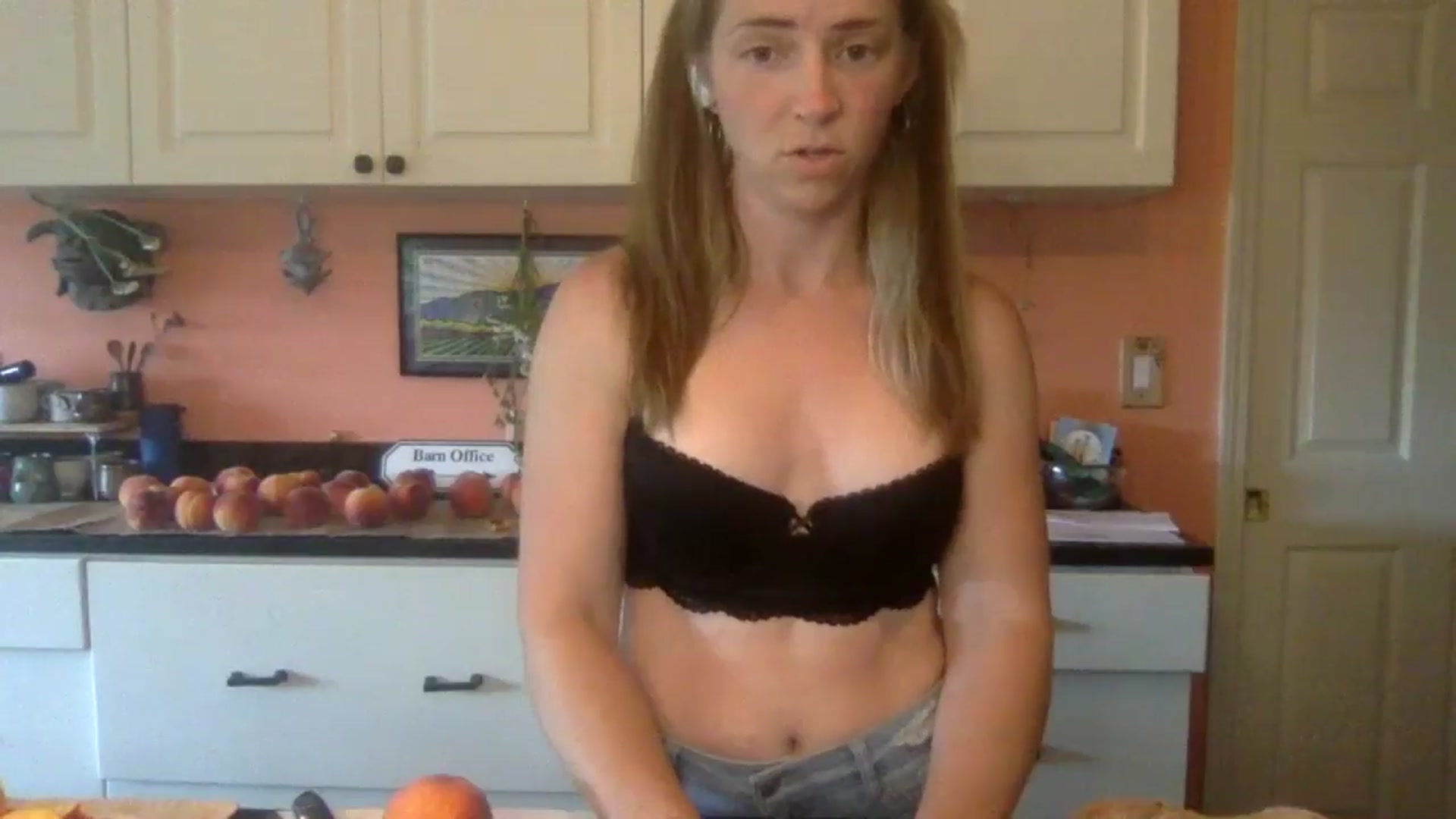 Gallery image thumbnail from GwennieDragon's myfreecams stream on, 07/11/2024, 17:50 image 9 of 20