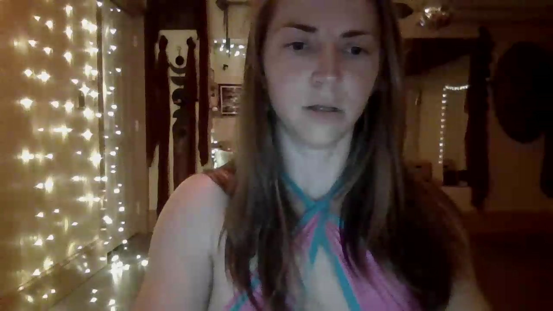 Gallery image thumbnail from GwennieDragon's myfreecams stream on, 06/05/2026, 01:27 image 18 of 20