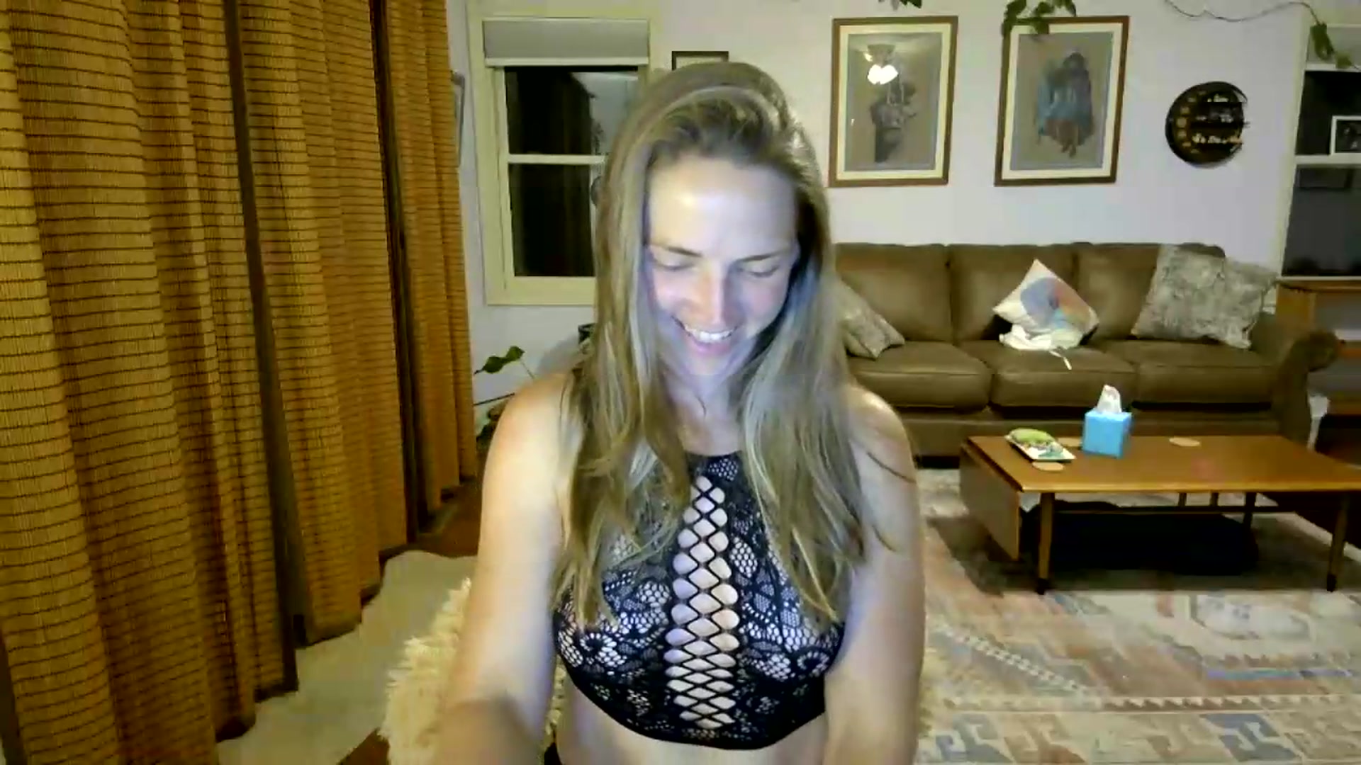 Gallery image thumbnail from GwennieDragon's myfreecams stream on, 07/07/2026, 03:14 image 15 of 20
