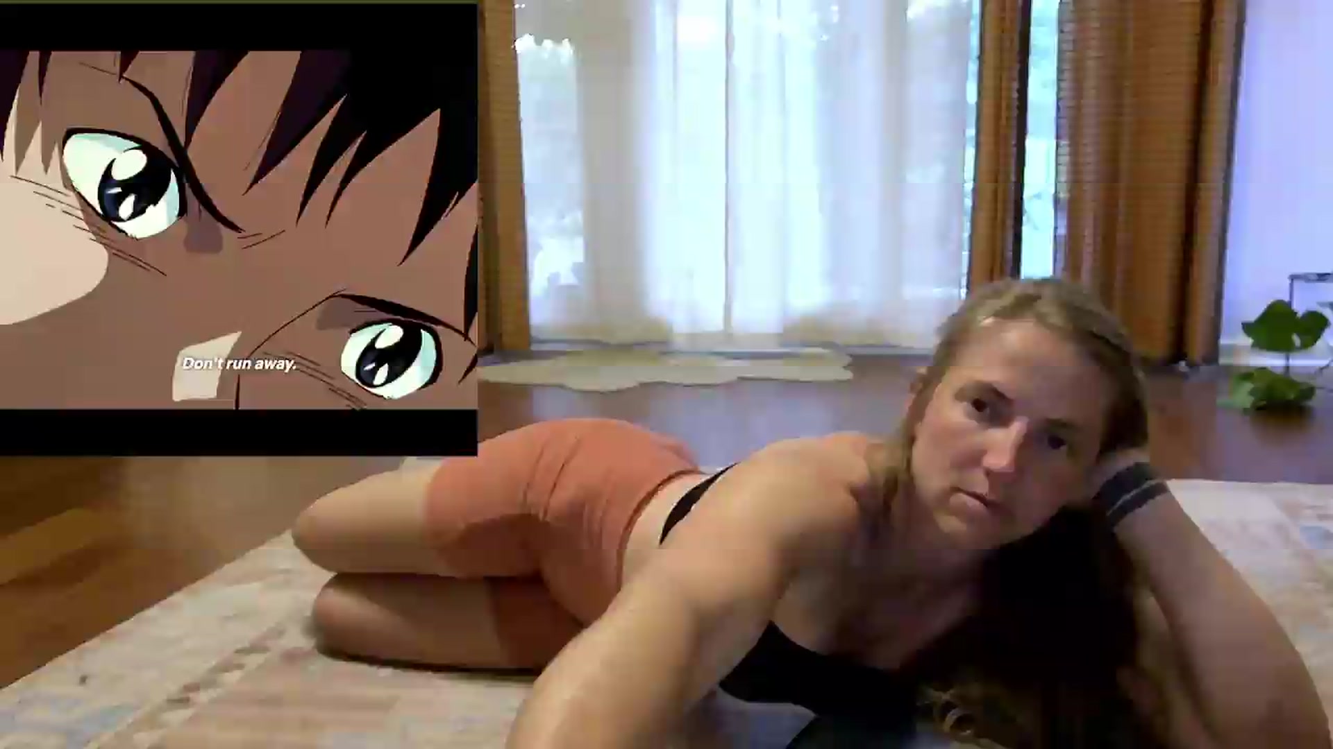 Gallery image thumbnail from GwennieDragon's myfreecams stream on, 08/05/2026, 24:01 image 17 of 20