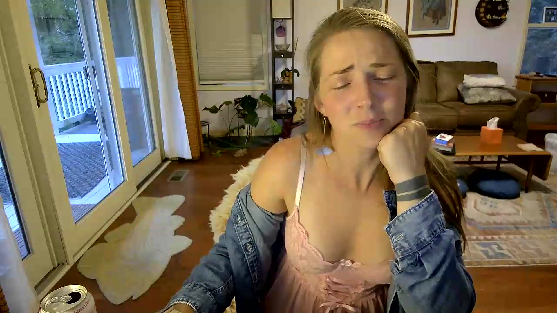 Gallery image thumbnail from GwennieDragon's myfreecams stream on, 09/02/2026, 24:01 image 12 of 20