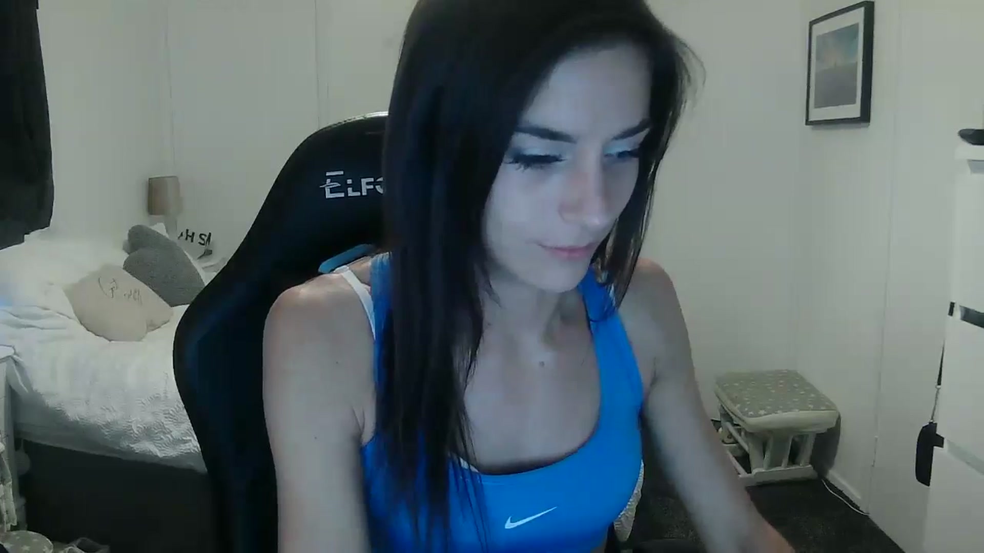 Gallery image thumbnail from Gymgirl1993's myfreecams stream on, 04/05/2025, 18:51 image 14 of 20
