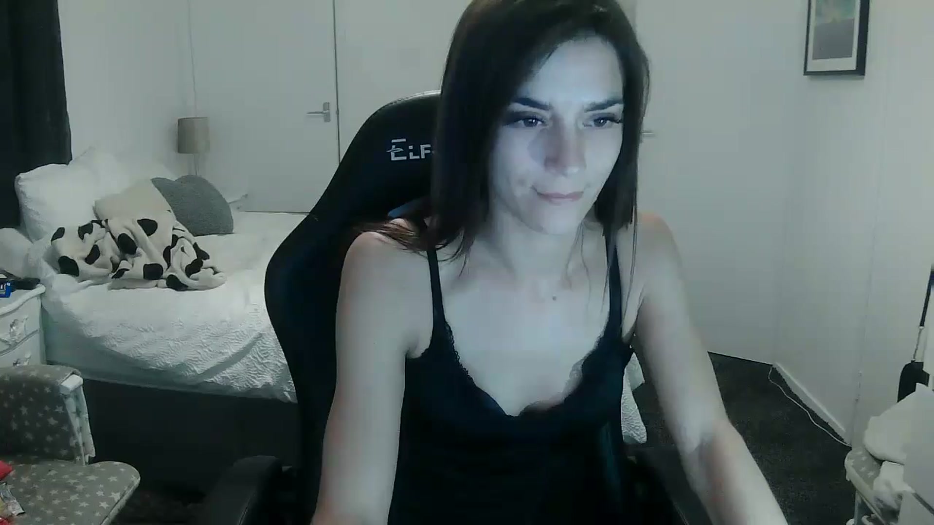 Gallery image thumbnail from Gymgirl1993's myfreecams stream on, 04/08/2025, 19:51 image 9 of 20