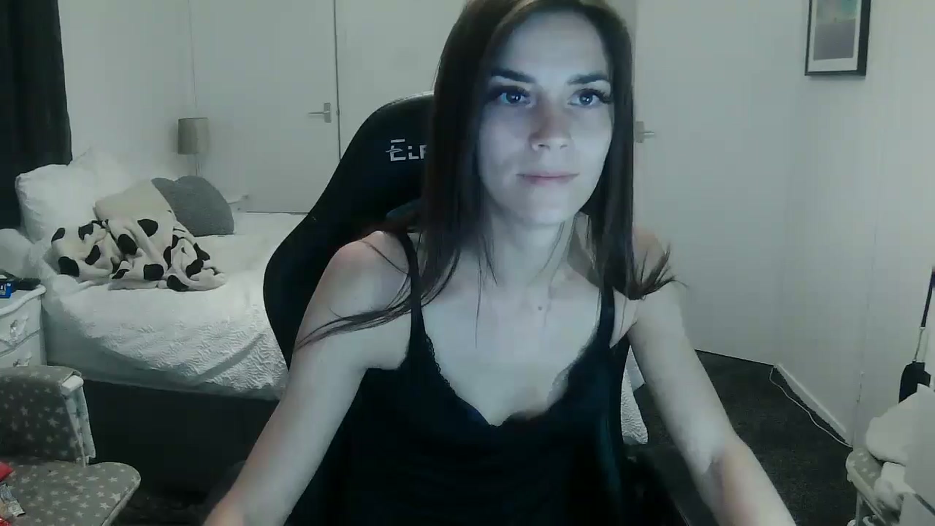 Gallery image thumbnail from Gymgirl1993's myfreecams stream on, 04/08/2025, 19:51 image 14 of 20