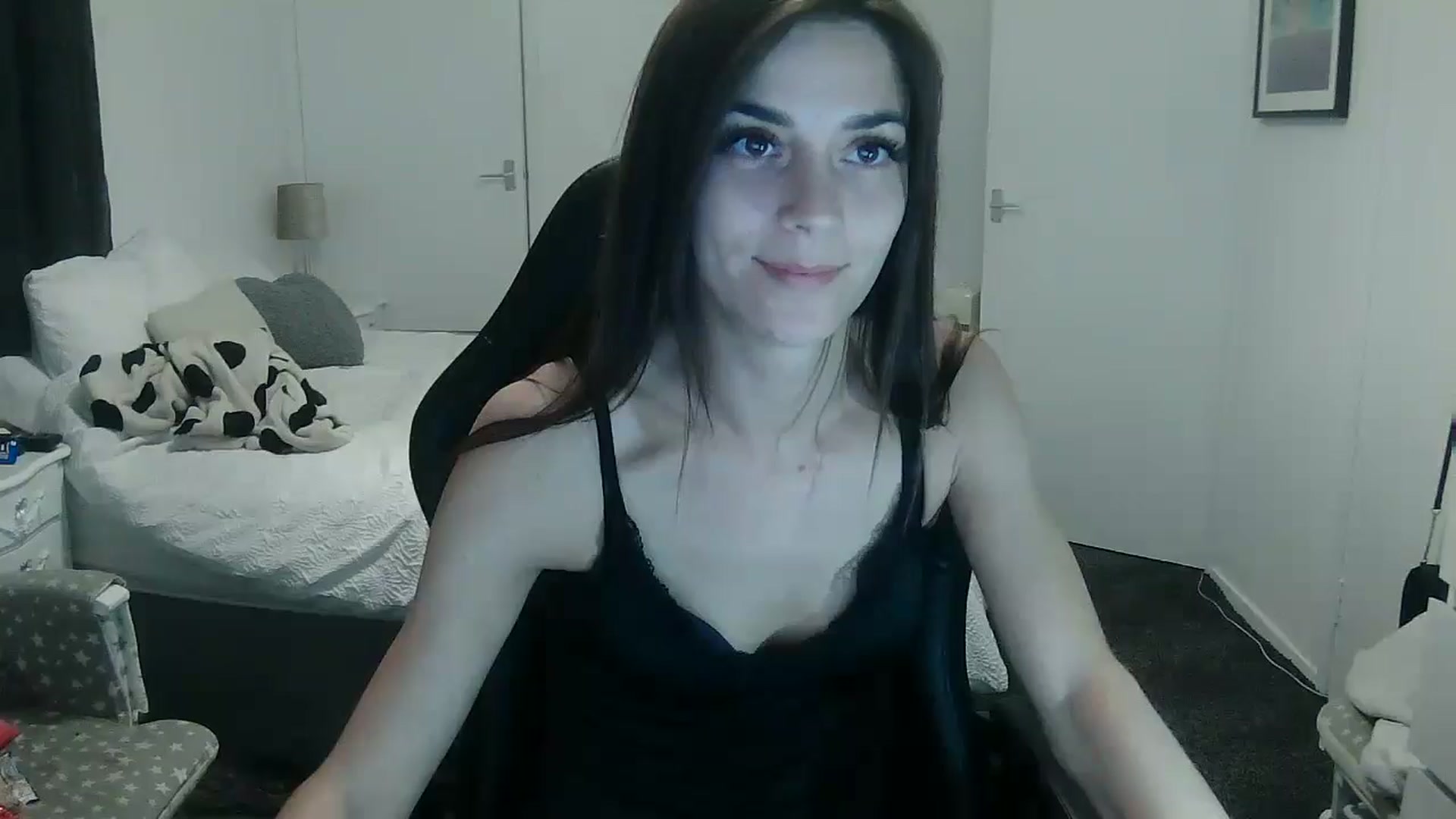 Gallery image thumbnail from Gymgirl1993's myfreecams stream on, 04/08/2025, 19:51 image 13 of 20