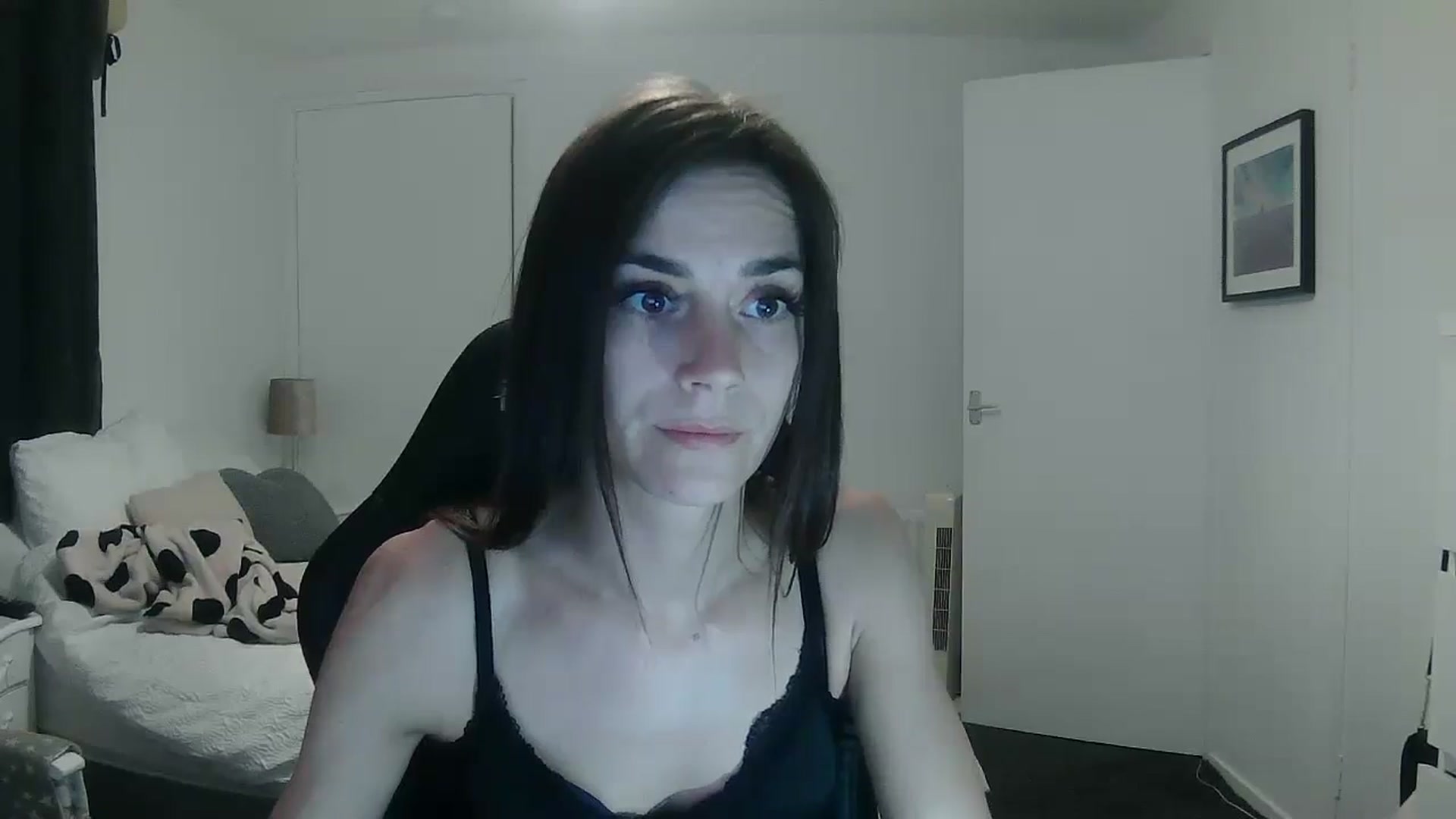 Gallery image thumbnail from Gymgirl1993's myfreecams stream on, 04/08/2025, 21:02 image 15 of 20