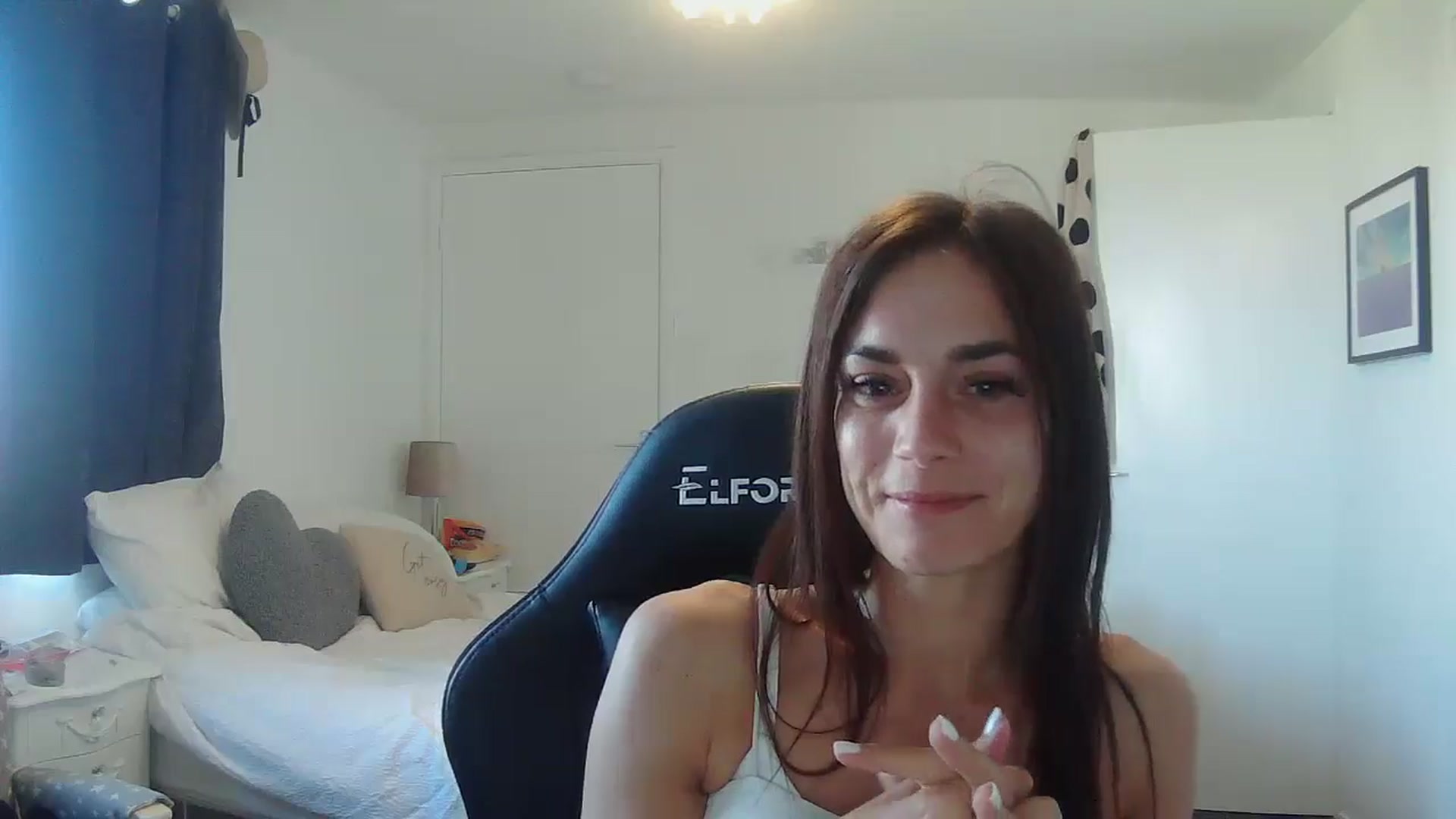 Gallery image thumbnail from Gymgirl1993's myfreecams stream on, 04/10/2025, 09:37 image 10 of 20
