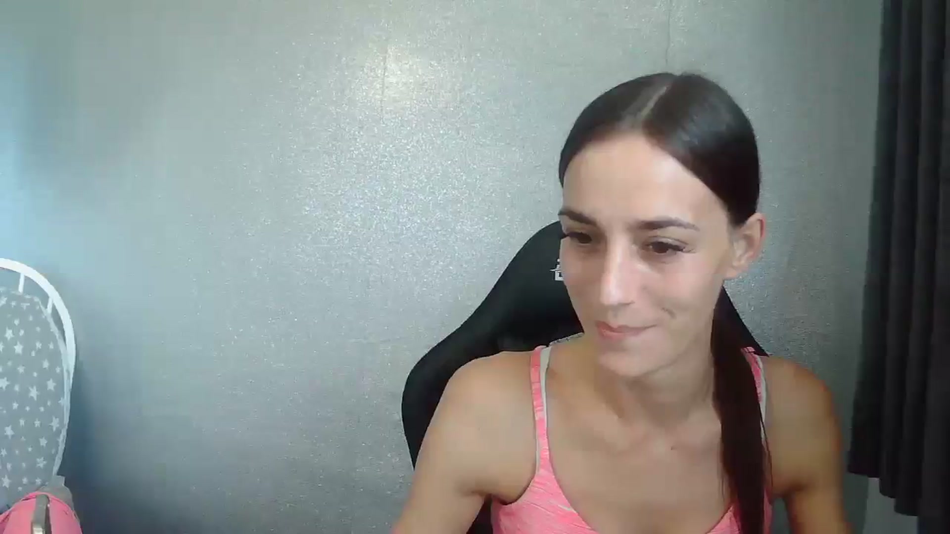 Gallery image thumbnail from Gymgirl1993's myfreecams stream on, 04/11/2025, 14:04 image 3 of 20