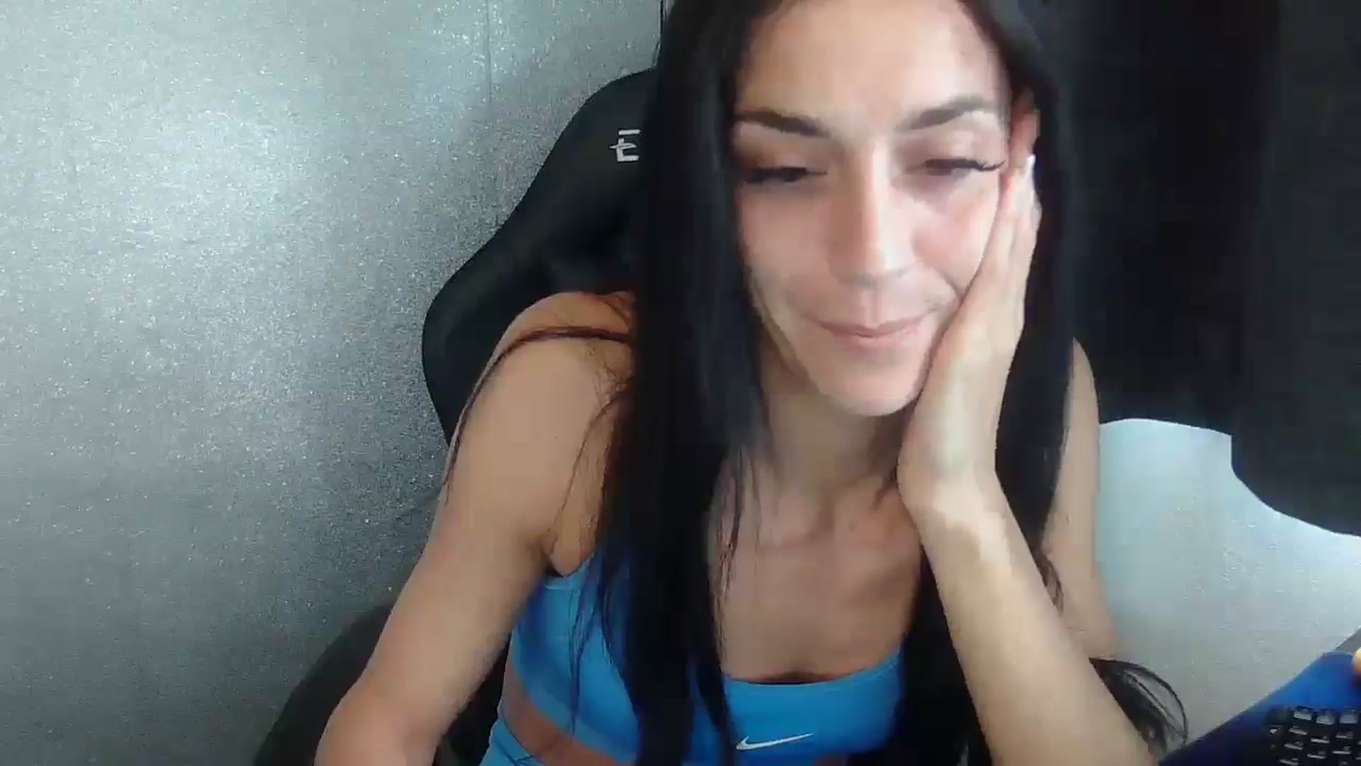 Gallery image thumbnail from Gymgirl1993's myfreecams stream on, 04/23/2025, 13:33 image 3 of 20