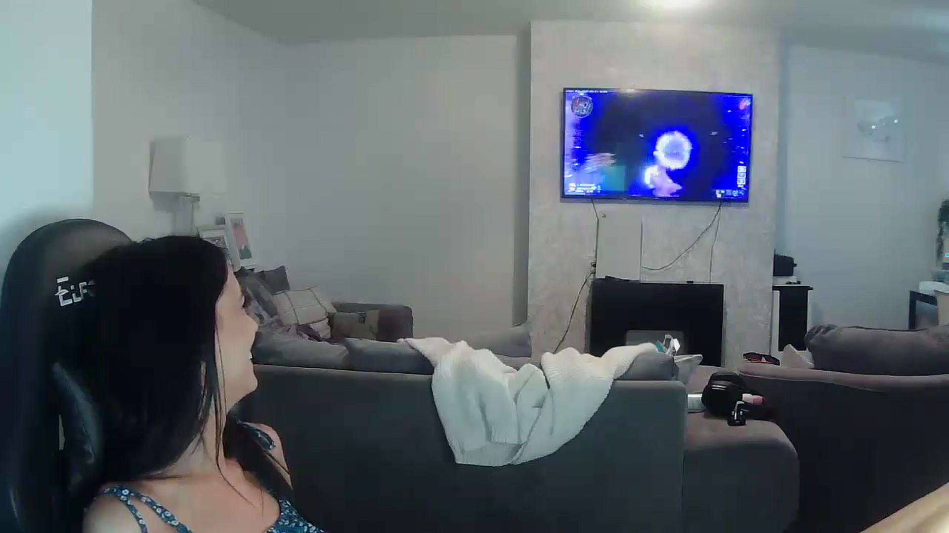 Gallery image thumbnail from Gymgirl1993's myfreecams stream on, 05/03/2025, 15:49 image 5 of 20
