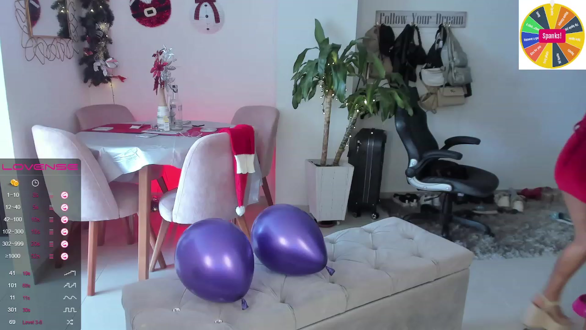 Gallery image thumbnail from Gypsy_sexy1's myfreecams stream on, 12/31/2022, 17:39 image 9 of 20