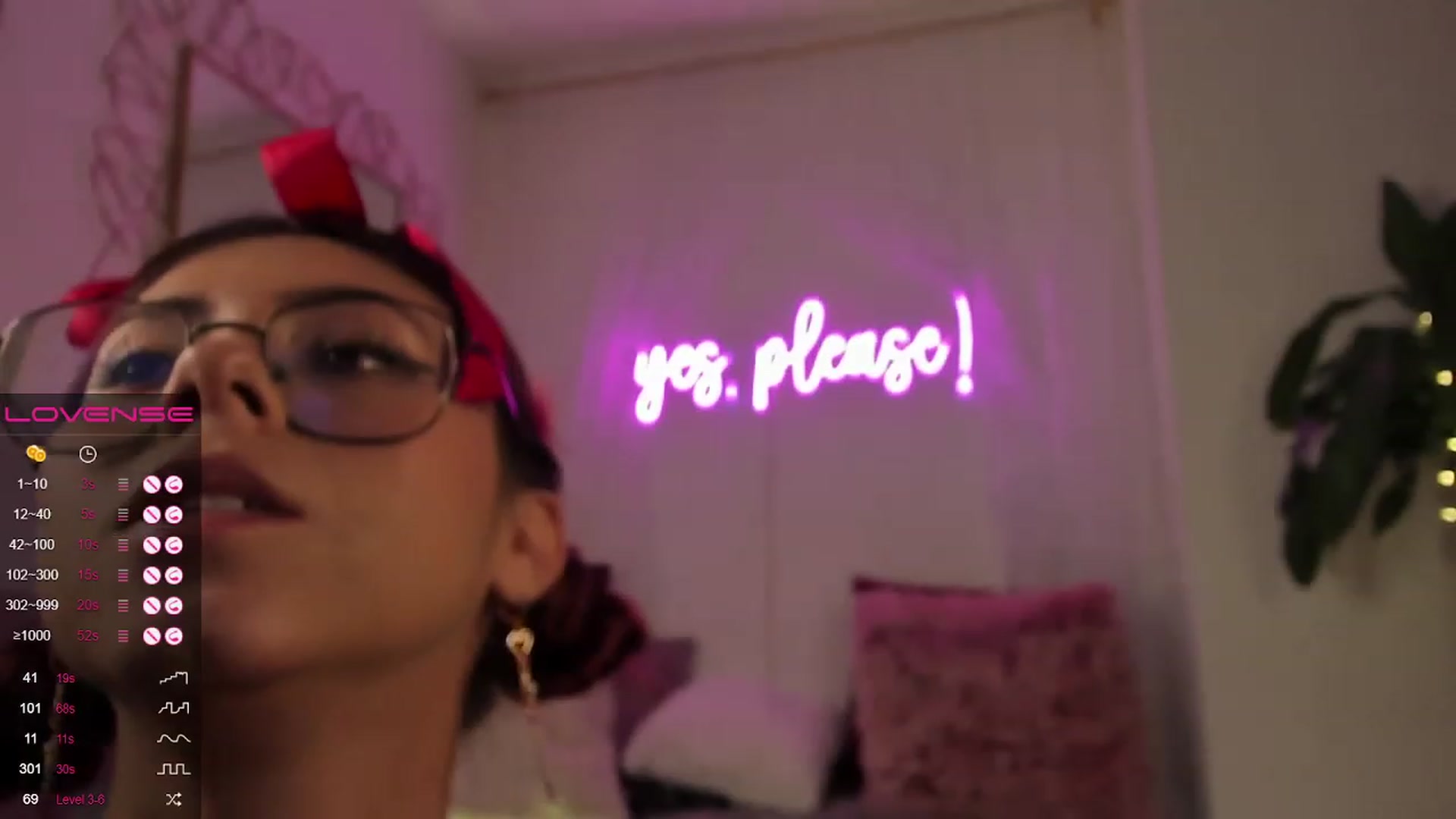 Gallery image thumbnail from Gypsy_sexy1's myfreecams stream on, 02/01/2023, 02:33 image 3 of 20