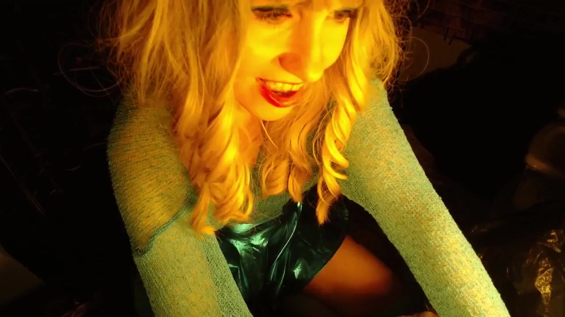 Gallery image thumbnail from H0NEY's myfreecams stream on, 09/09/2025, 02:30 image 6 of 20