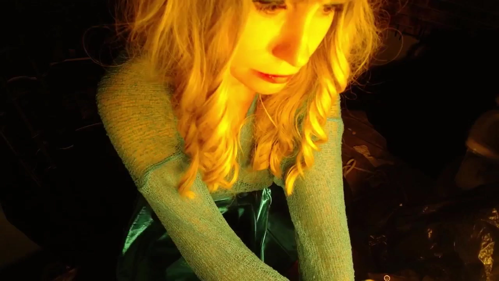 Gallery image thumbnail from H0NEY's myfreecams stream on, 09/09/2025, 02:30 image 11 of 20