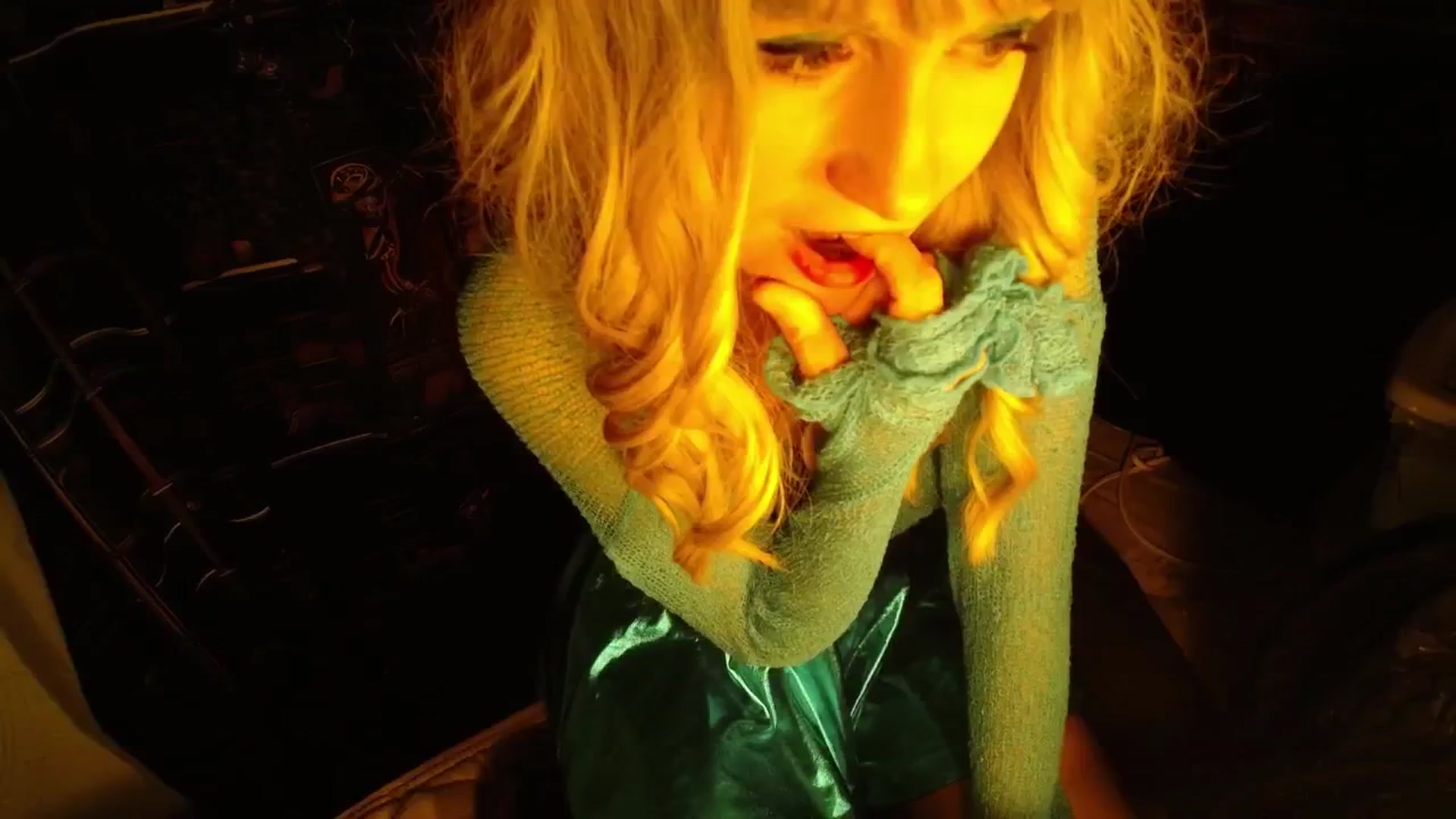 Gallery image thumbnail from H0NEY's myfreecams stream on, 09/11/2025, 10:19 image 18 of 20