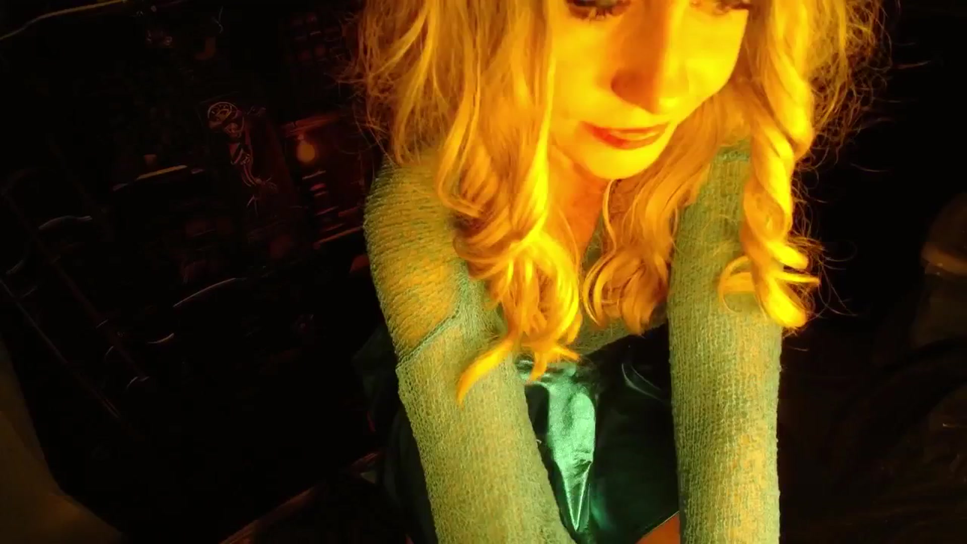 Gallery image thumbnail from H0NEY's myfreecams stream on, 09/11/2025, 12:19 image 6 of 20