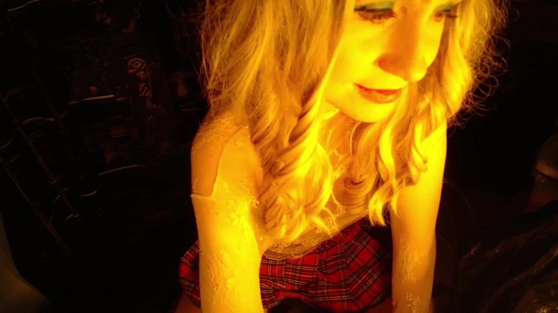 Gallery image thumbnail from H0NEY's myfreecams stream on, 09/15/2025, 12:13 image 14 of 20
