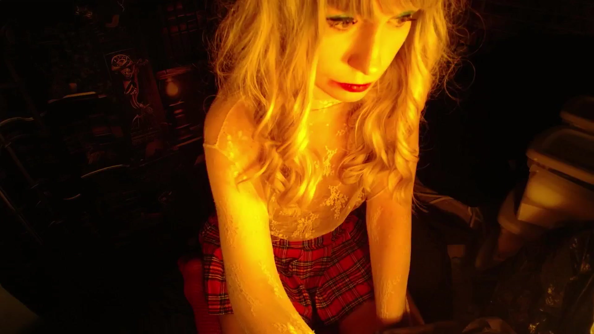 Gallery image thumbnail from H0NEY's myfreecams stream on, 09/17/2025, 11:51 image 6 of 20
