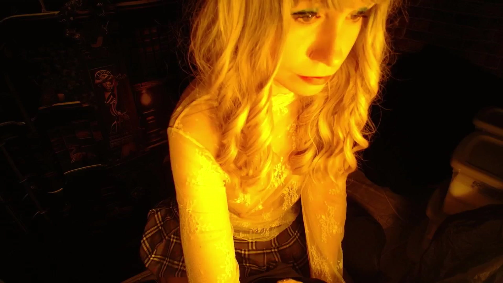 Gallery image thumbnail from H0NEY's myfreecams stream on, 09/19/2025, 11:22 image 19 of 20