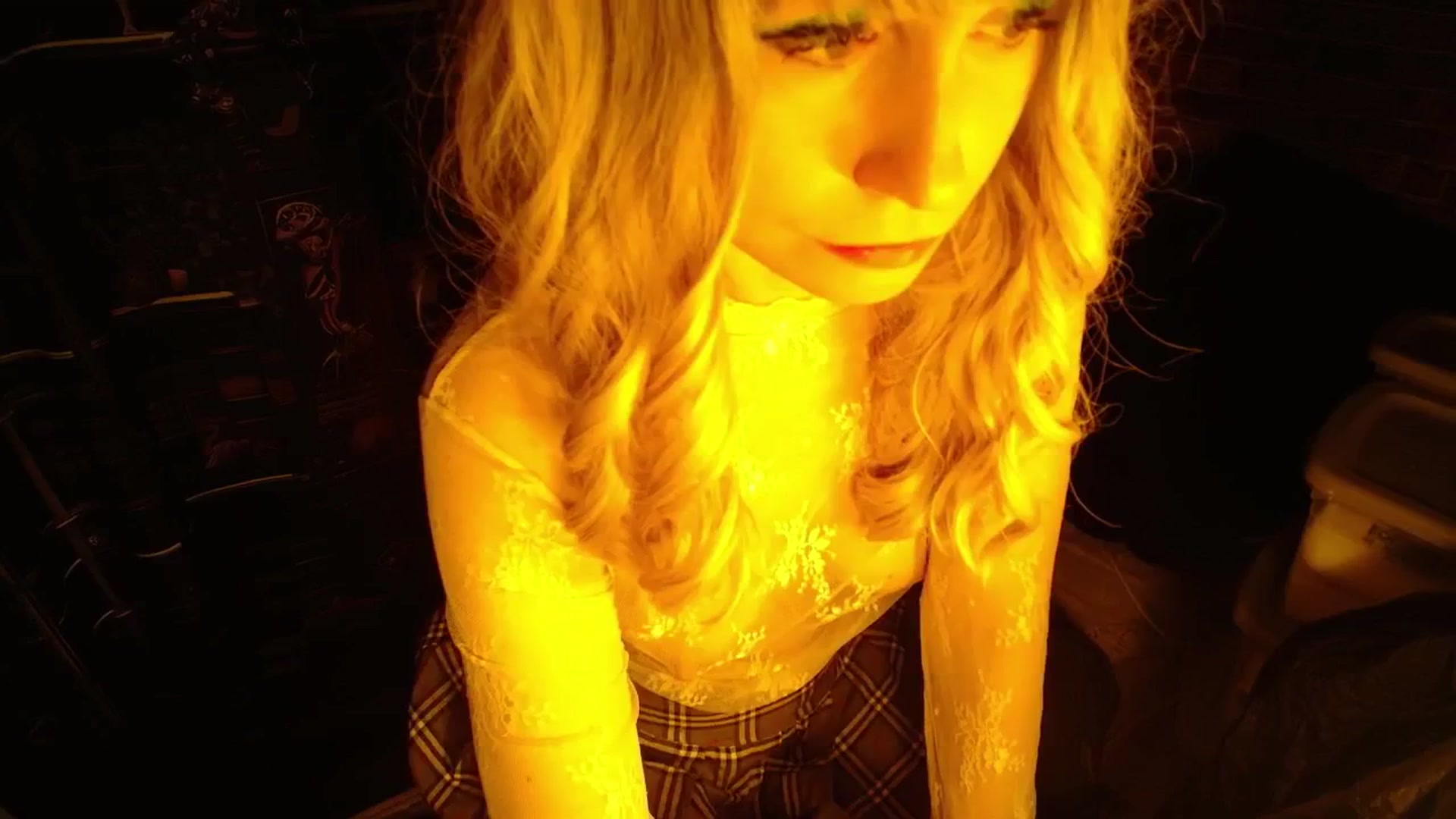 Gallery image thumbnail from H0NEY's myfreecams stream on, 09/19/2025, 11:22 image 13 of 20