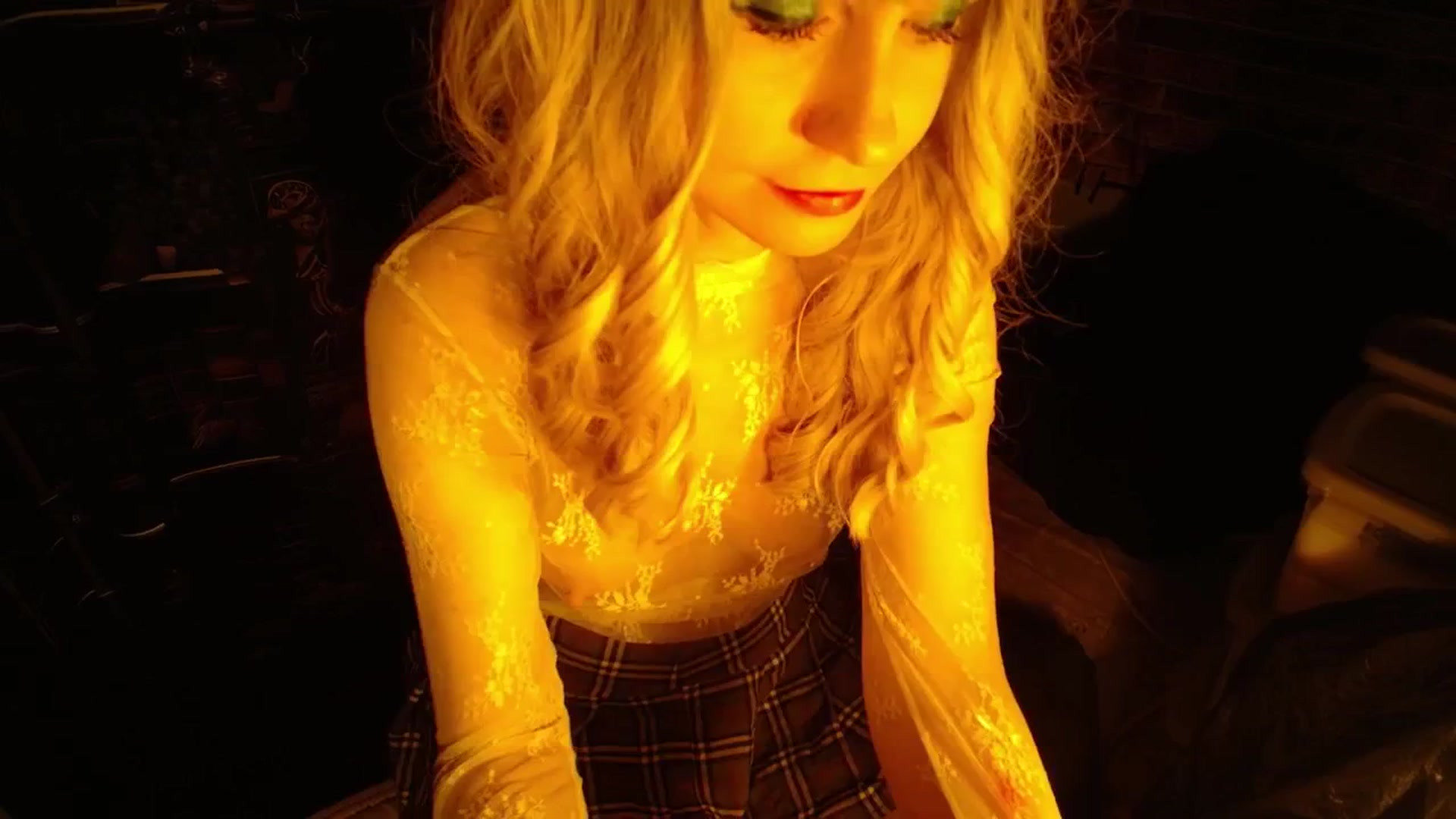 Gallery image thumbnail from H0NEY's myfreecams stream on, 09/19/2025, 14:37 image 12 of 20