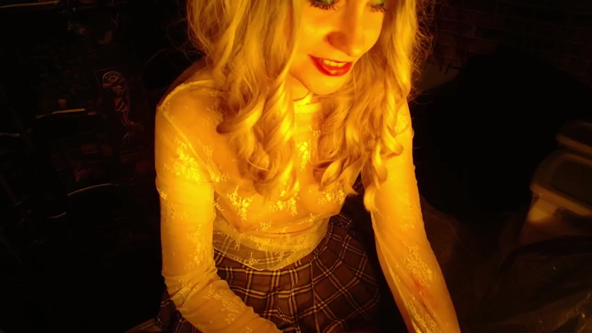 Gallery image thumbnail from H0NEY's myfreecams stream on, 09/19/2025, 16:19 image 11 of 20