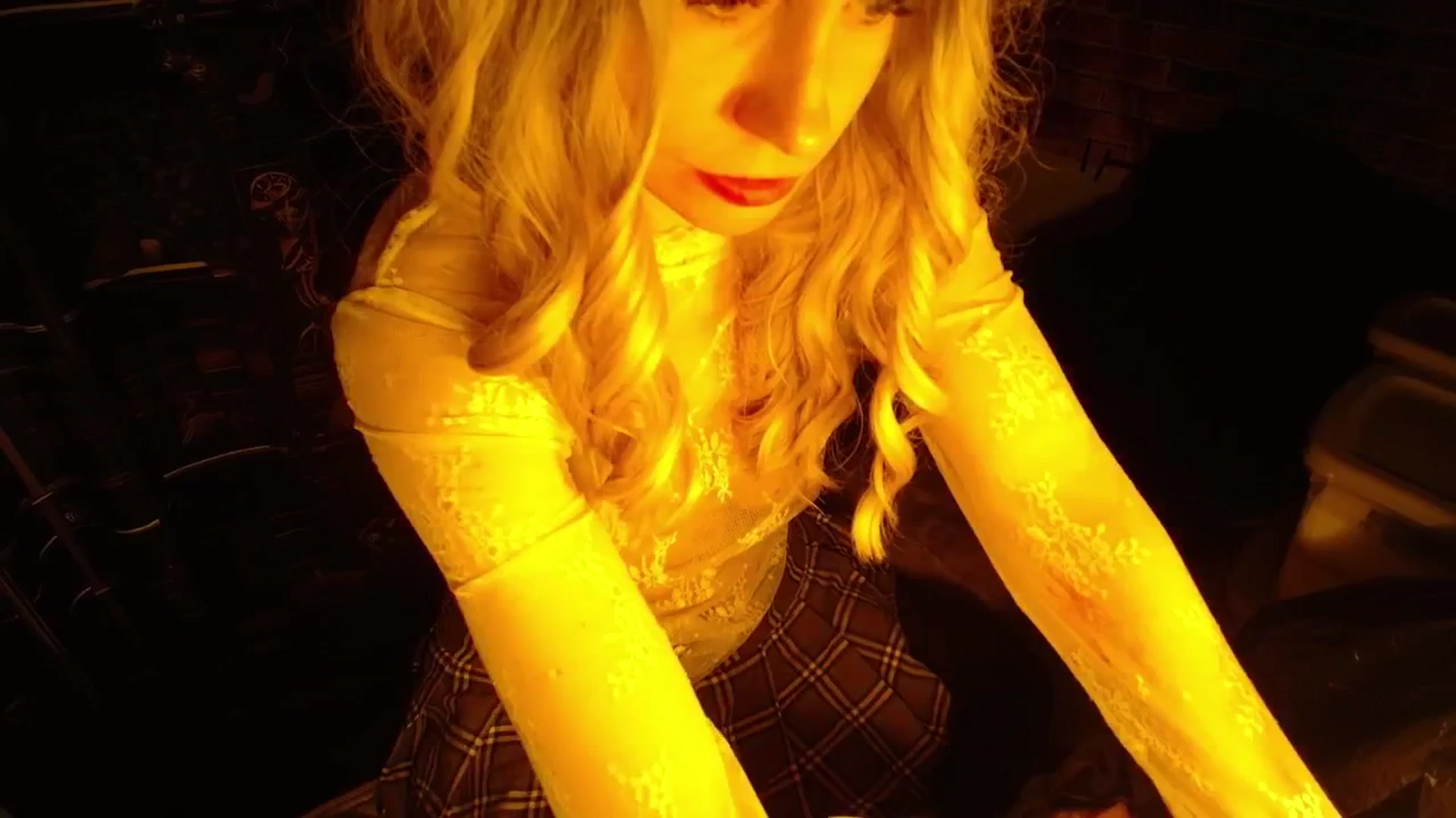 Gallery image thumbnail from H0NEY's myfreecams stream on, 09/19/2025, 16:19 image 4 of 20