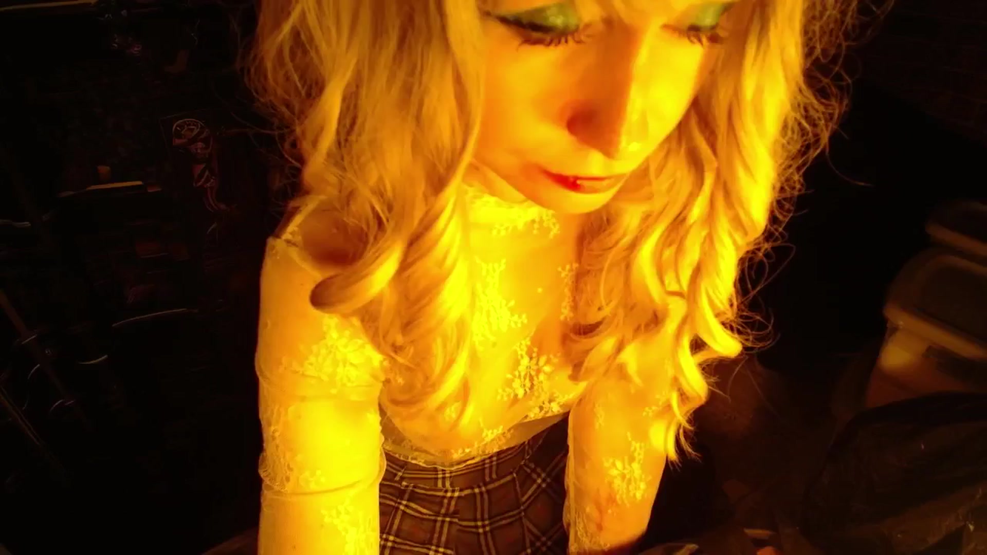 Gallery image thumbnail from H0NEY's myfreecams stream on, 09/19/2025, 16:19 image 17 of 20